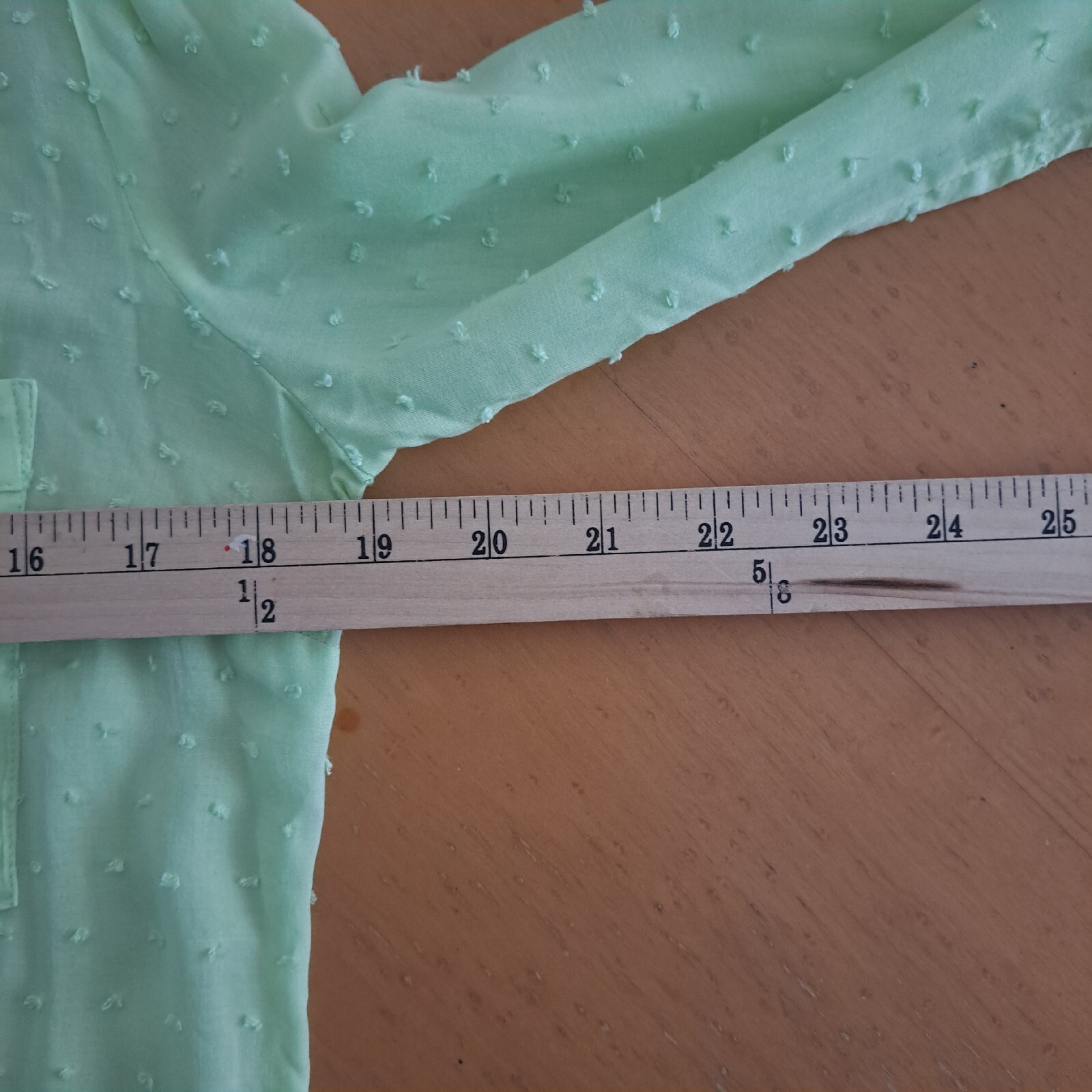 Candies Button Up Shirt Womens Size XS Green Cuffed Textured Sheer NWT $38.00