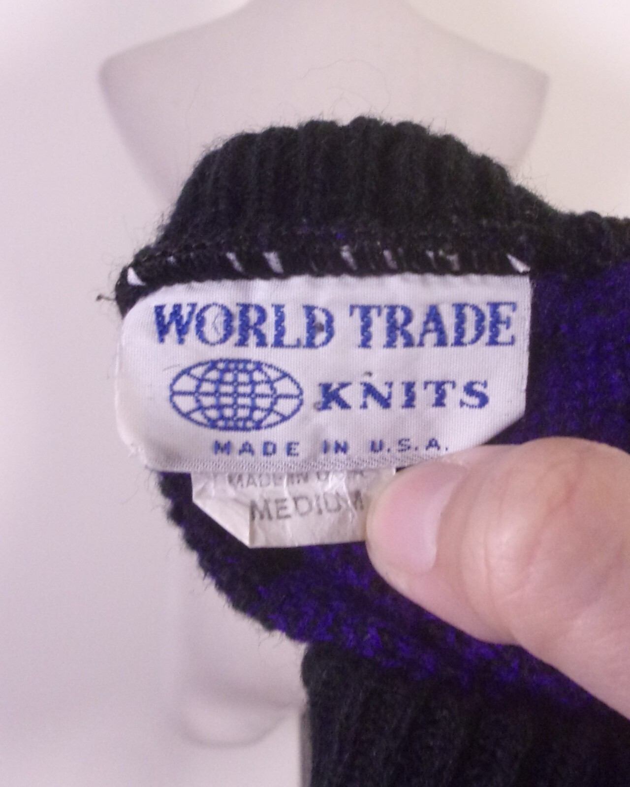 vintage 80s 90s World Trade Knits Black/Purple Abstract Sweater Chunky Knit SZ M