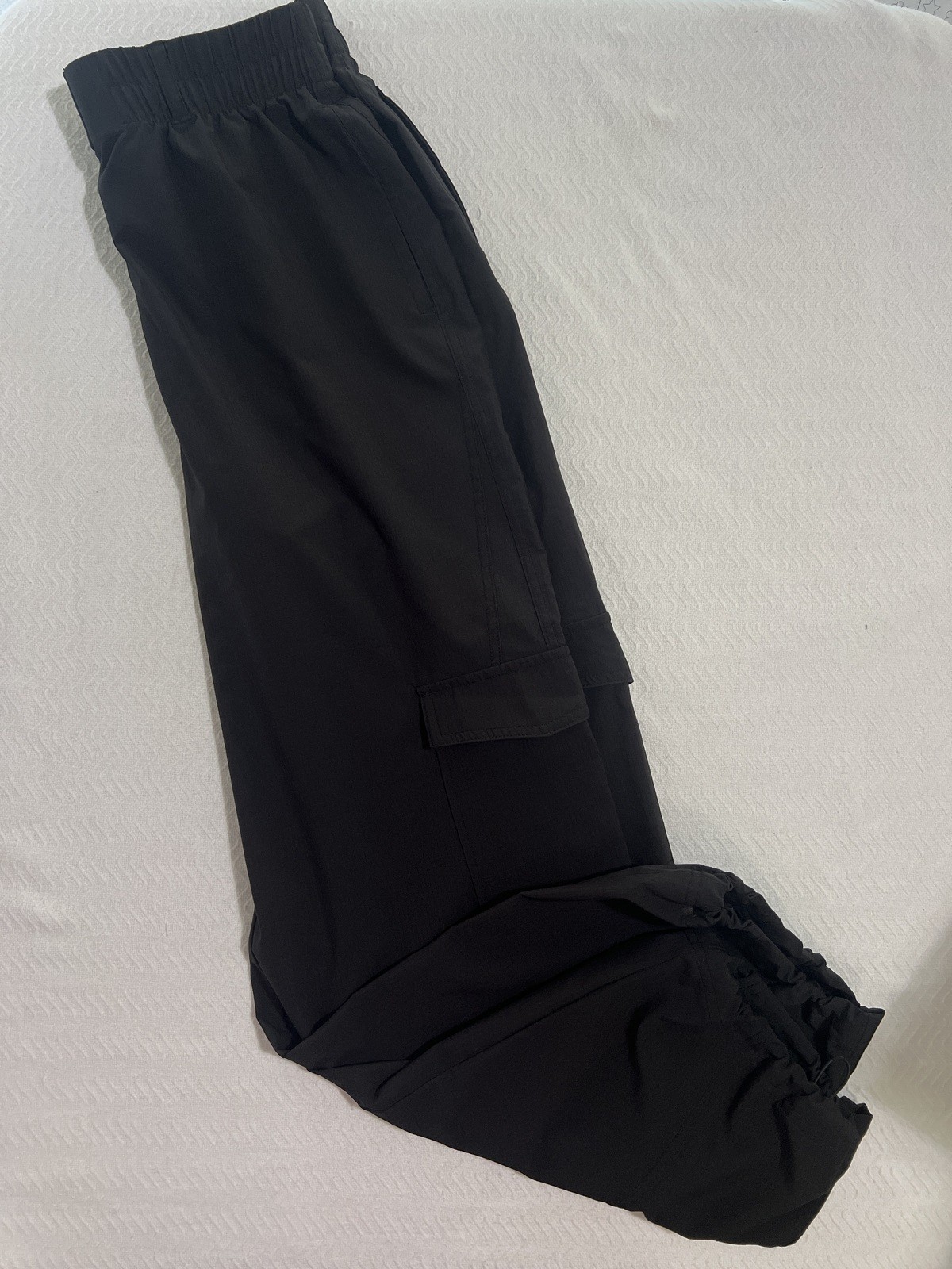 Avia Women’s Black Cargo Athletic Pants Size Small