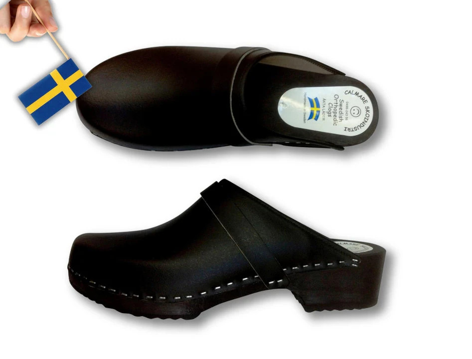 Swedish classic Black Clogs, Hand made in Sweden, Svenska trätofflor, svarta