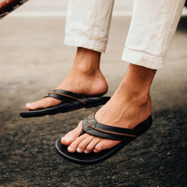 🧡*NIB* OluKai Men’s Size 10 Mea Ola Leather Beach Outdoor Sandals -Dark Java 🧡