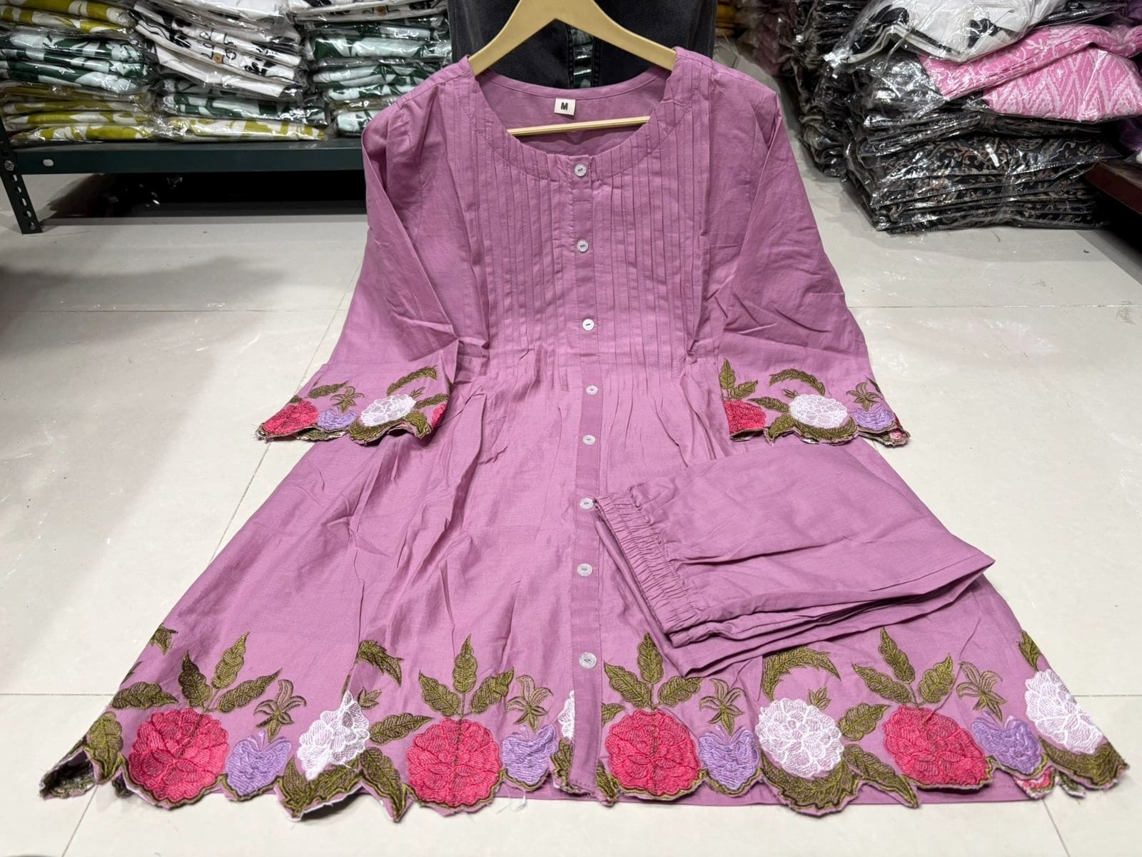 Women Floral Embroidered Kurta Pant Set A-Line Kurti Casual Ethnic Outfit