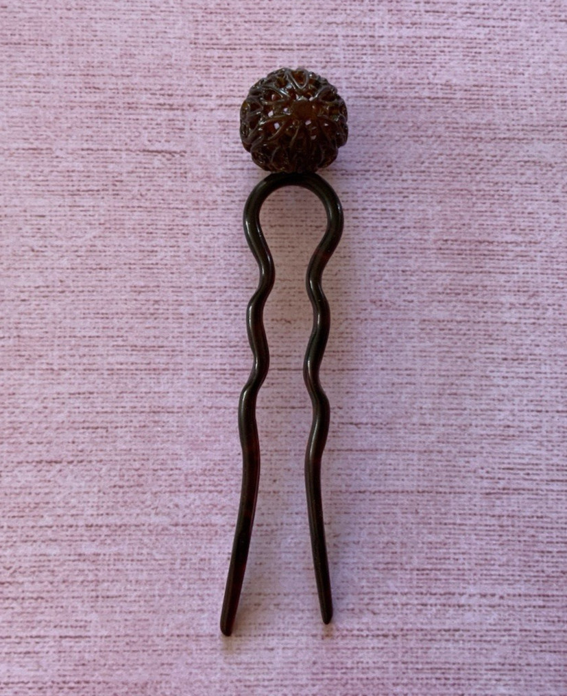 Lot of 4 Antique Victorian Style Faux Tortoise Shell Hair Combs