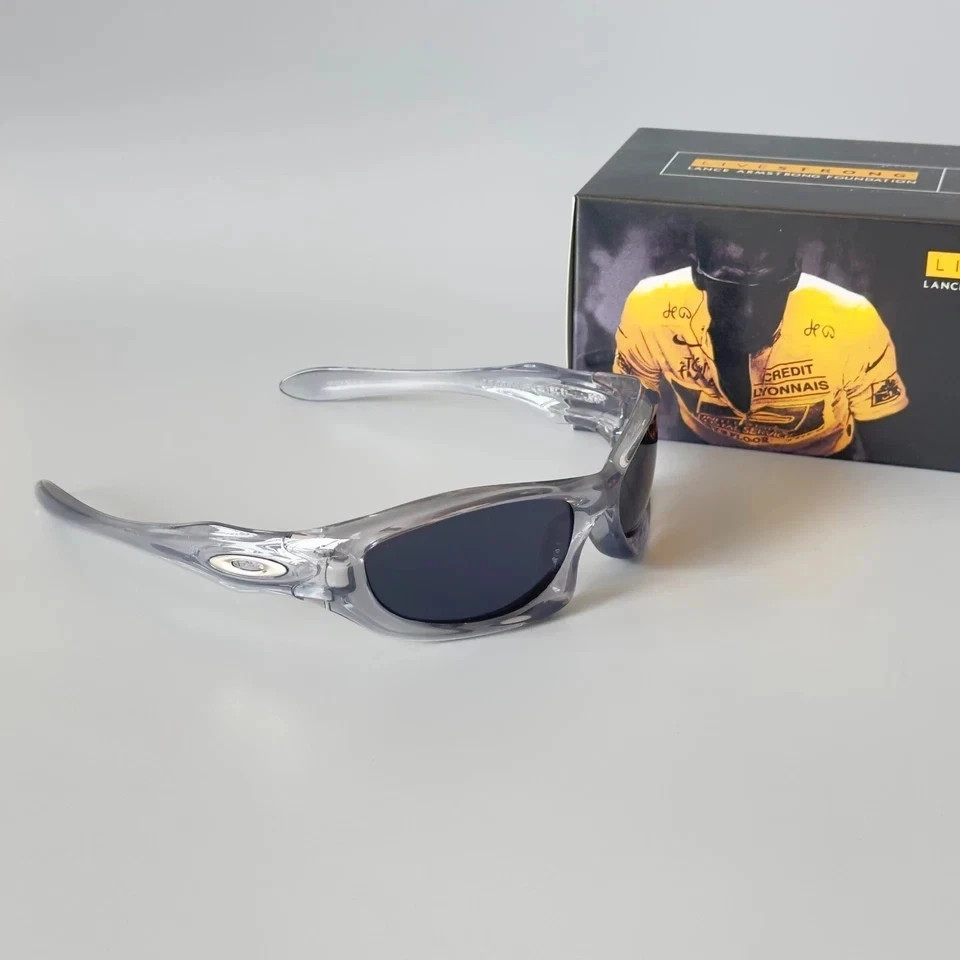 Oakley Monster Dog 00s Tech Vintage Polarized Sunglasses Clear Gray/Black lens