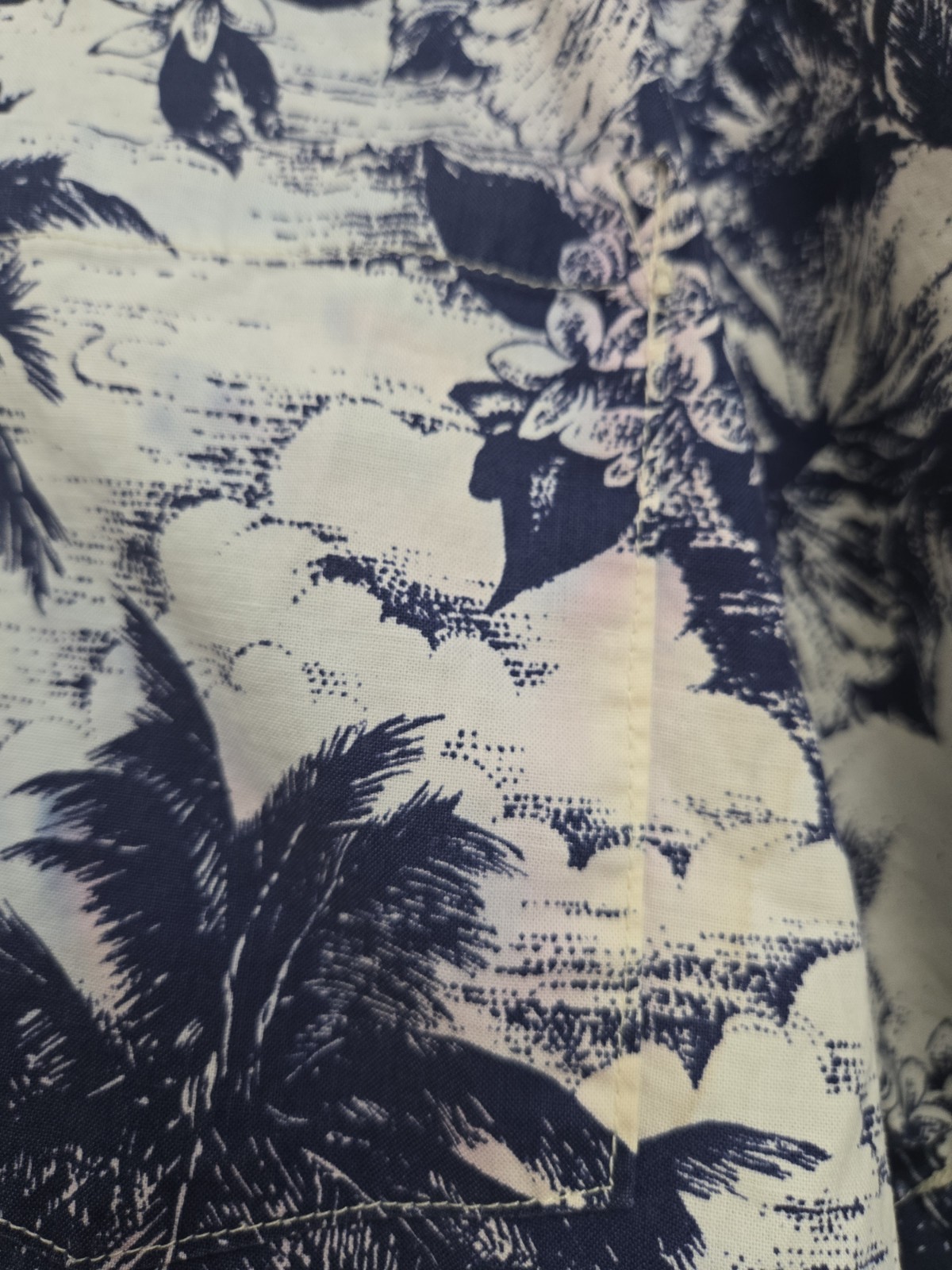 Water Blocks Oceanside California Hawaiian shirt men’s MEDIUM tropical USA made