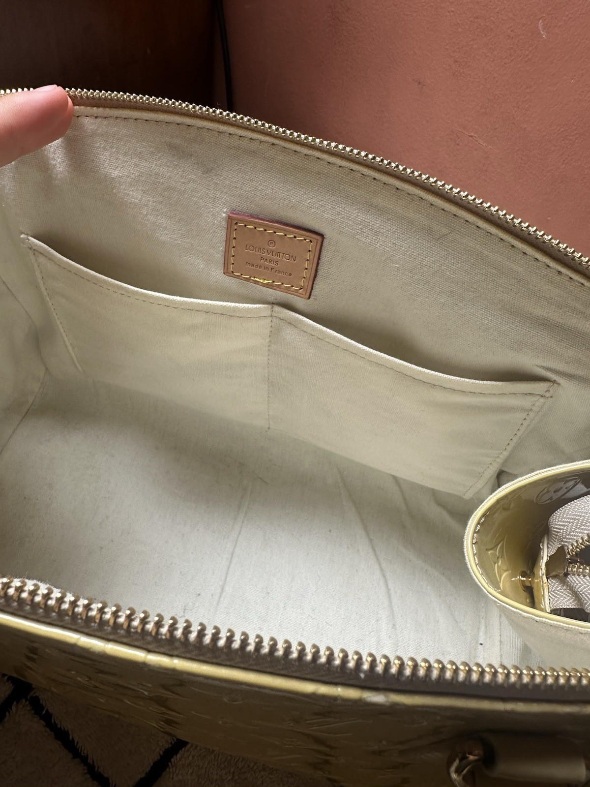Authentic Louis Vuitton Vernis Sherwood PM Broncorail Shoulder Bag