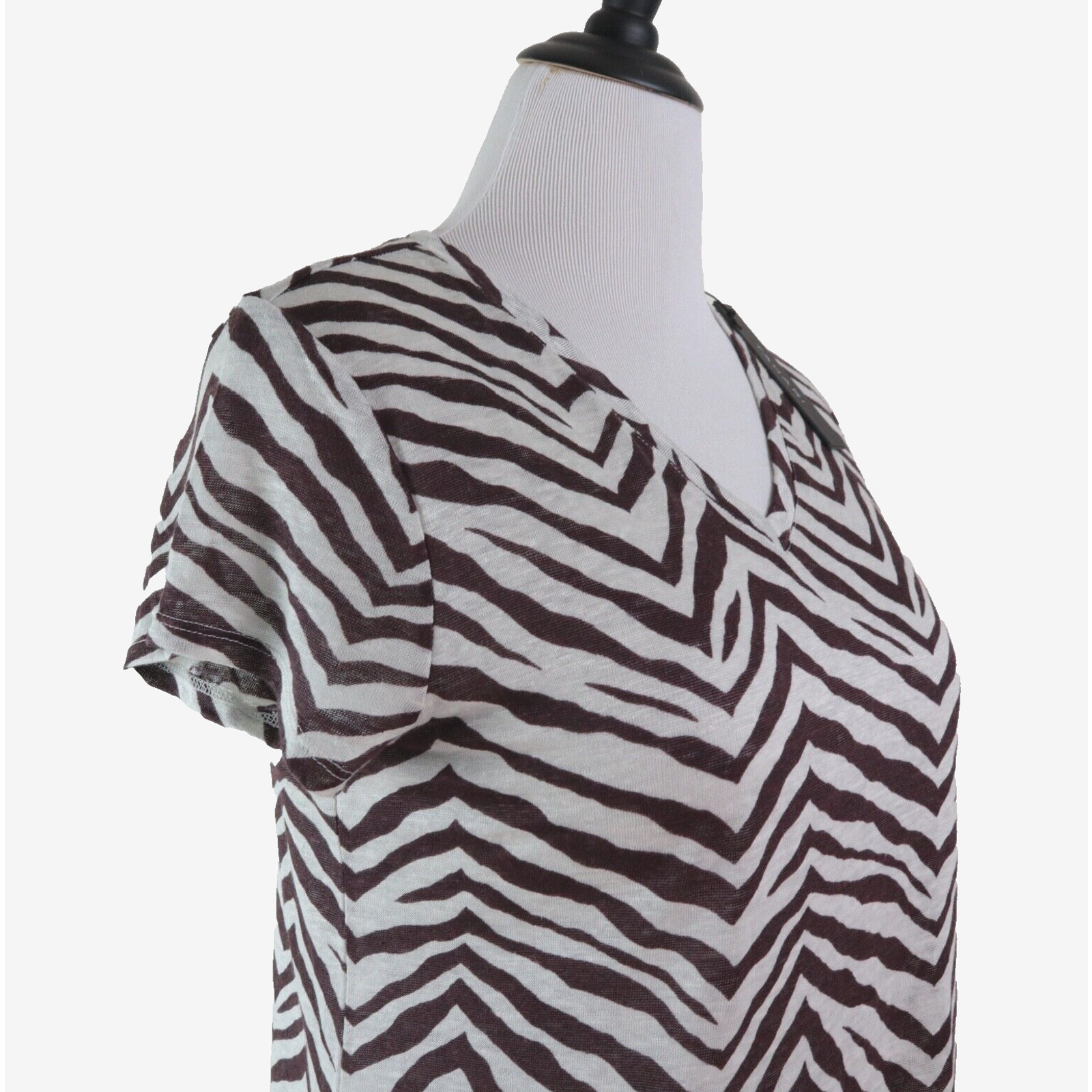 NWT Tahari Size L Linen Shirt V Neck Brown White Zebra Print