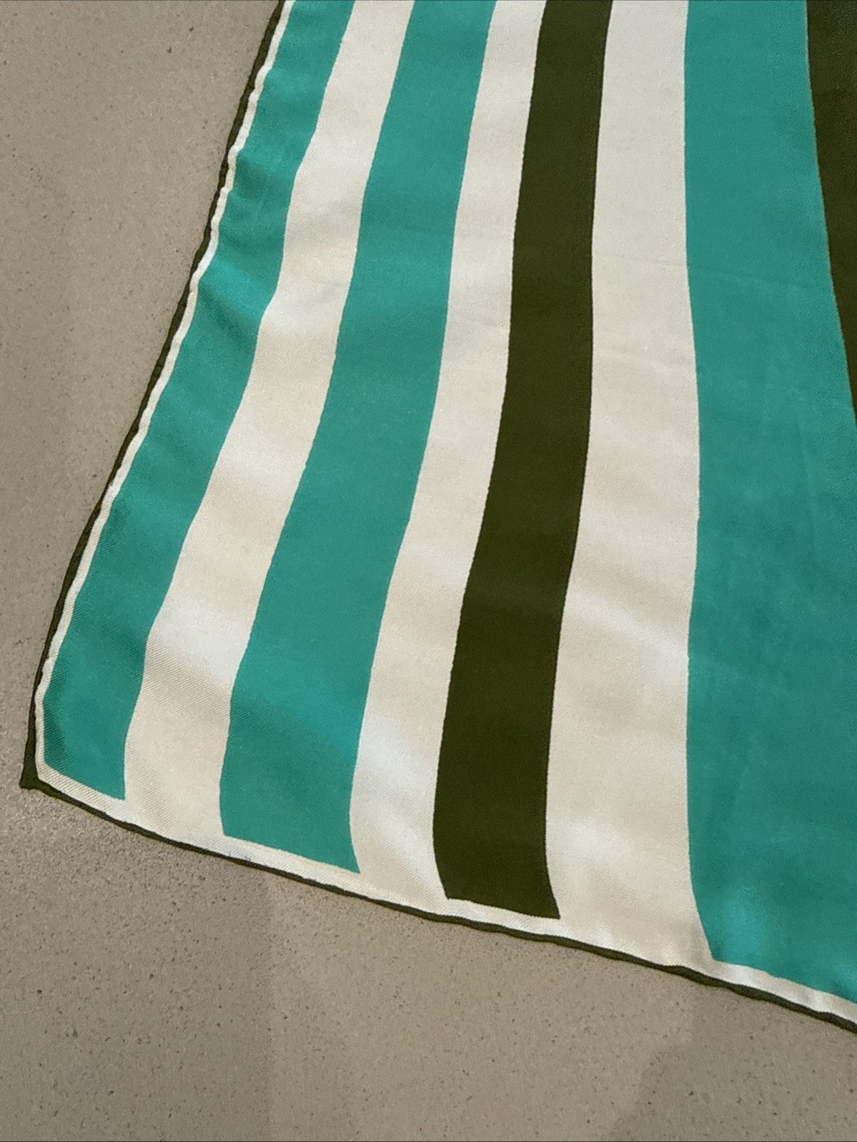 Vera 27”x26” Polyester Scarf