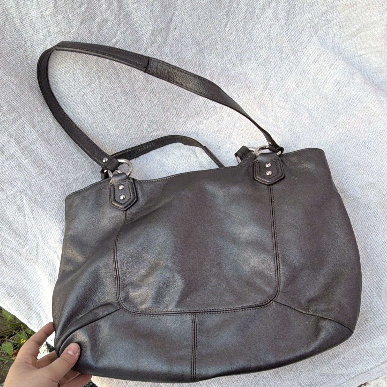 Coach Brown Shoulder Bag Buckle Flap Silver Hardware Pockets Hang Tag