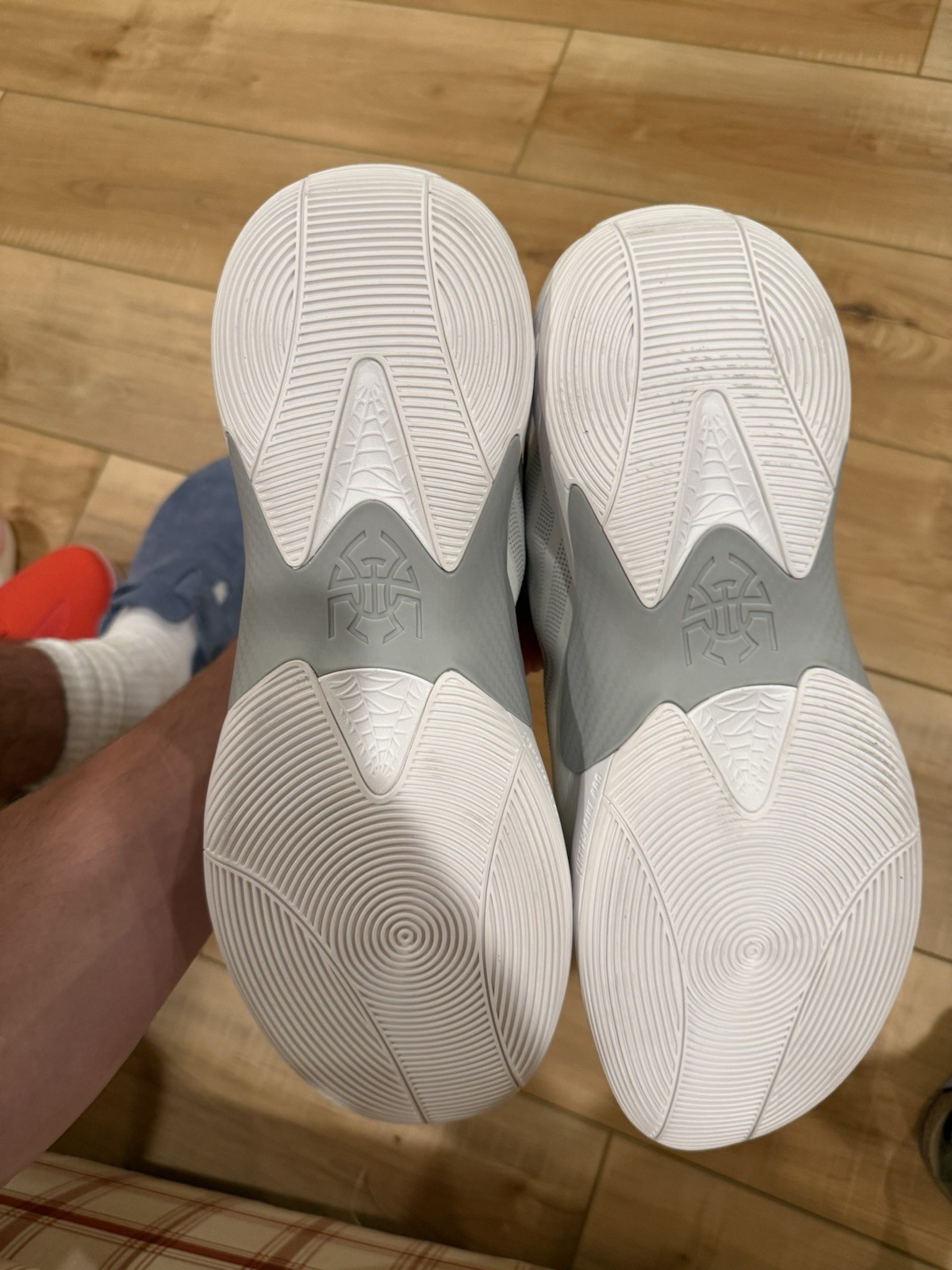 Adidas D.o.n. Issue 7 Size 14