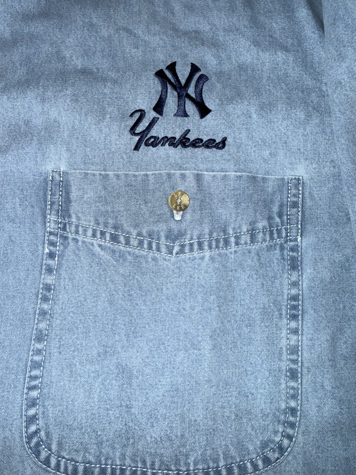 Vintage Denim NY Yankees Shirt Mens XL Lee Sport Baseball Button Down