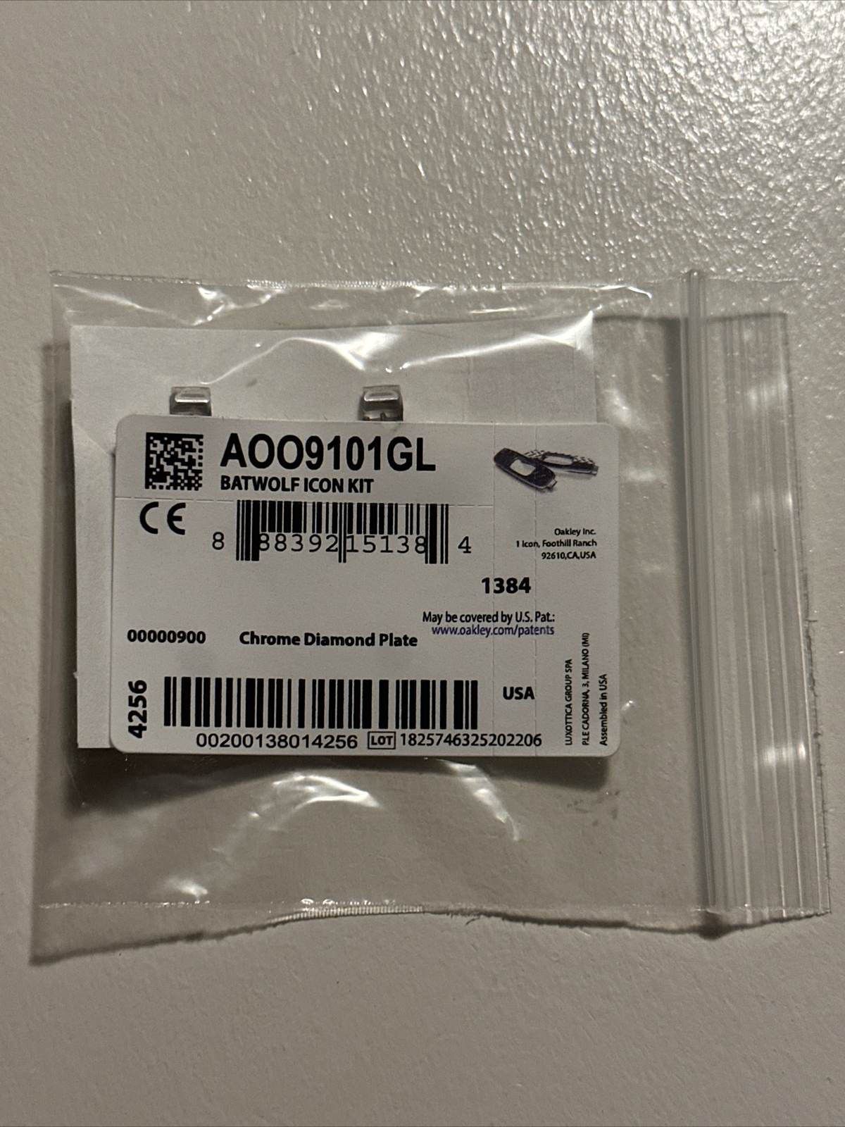 Replacement Sunglasses Parts Batwolf Icon Pair Oakley Chrome Diamond Plate Frame