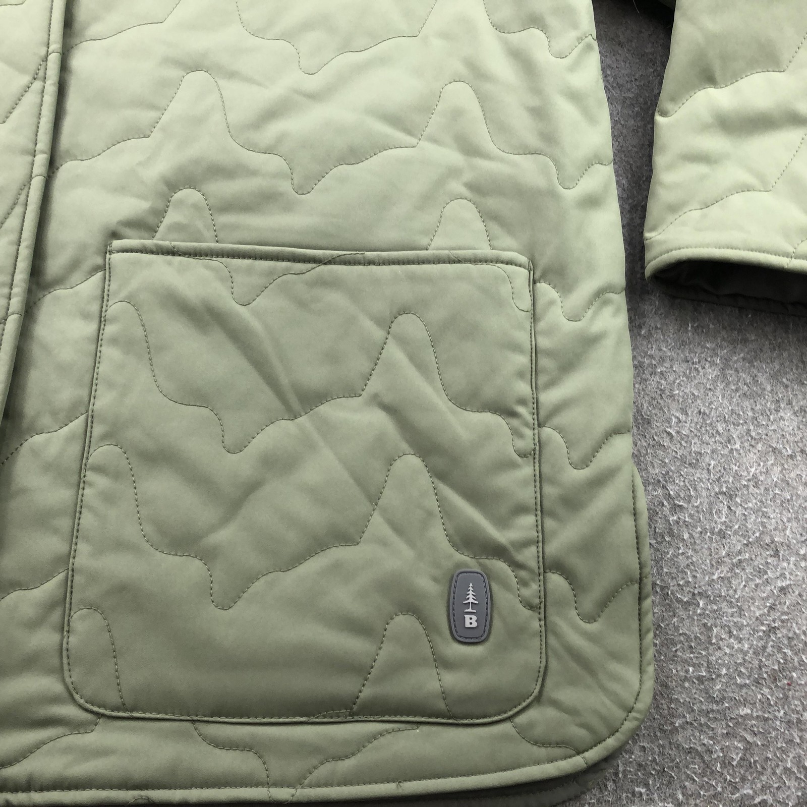 BASS Outdoor Jacket Women Large Green Olive Quilted Snap Front Insulated Pockets
