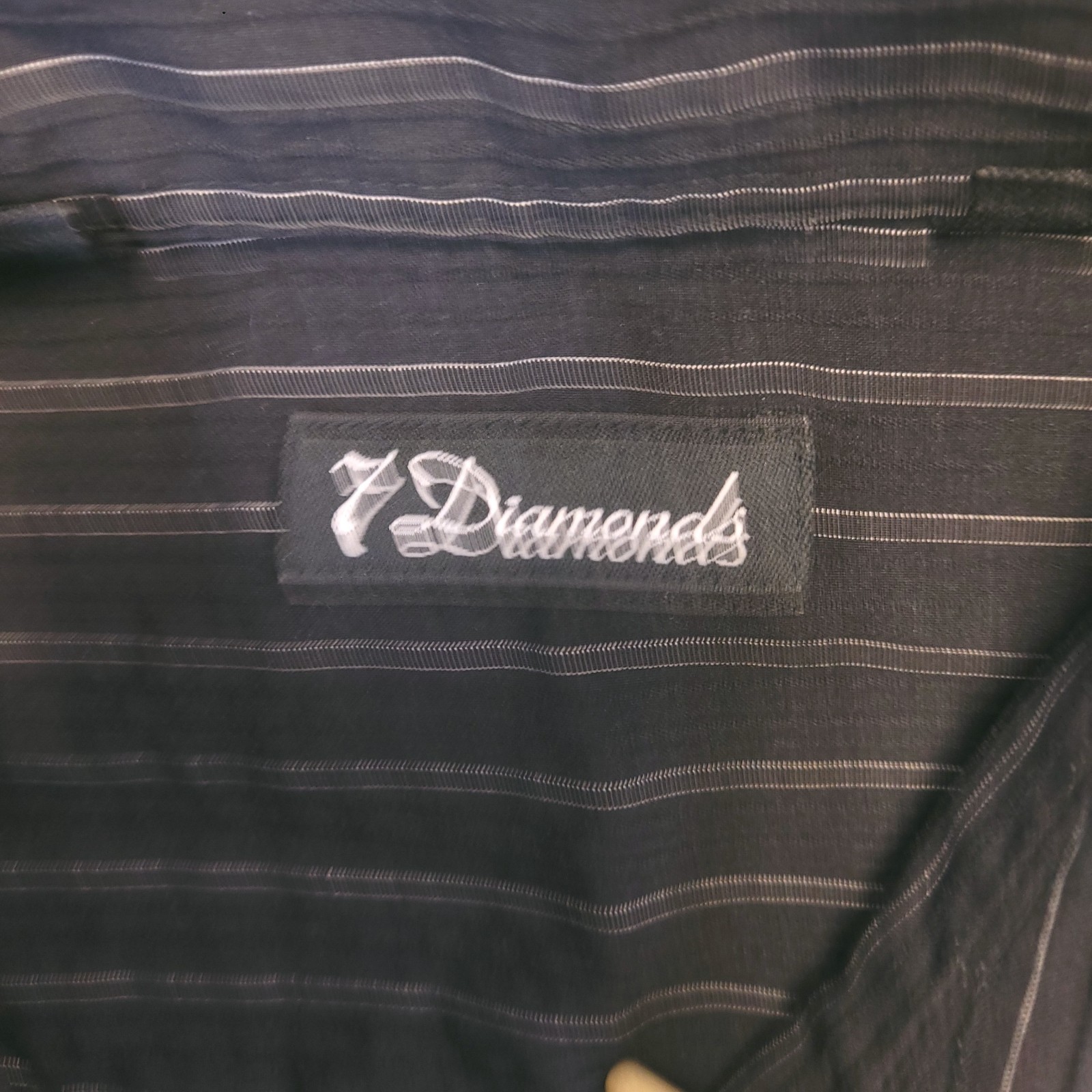 7D 7 Damonds Button Up Mens L Black White Stripe Stretch Tonal Raised Ribbing