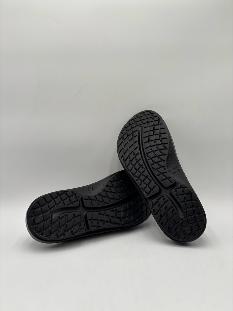 Oofos OORIGINAL 1000 Unisex NEW Recovery Thong Sandals Black Multiple Sizes