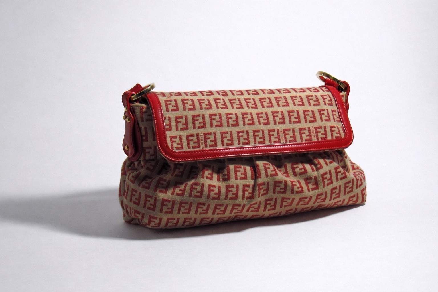 Fendi Beige/Red Monogram Flap Shoulder Bag Magnetic Closure Gold Hardware