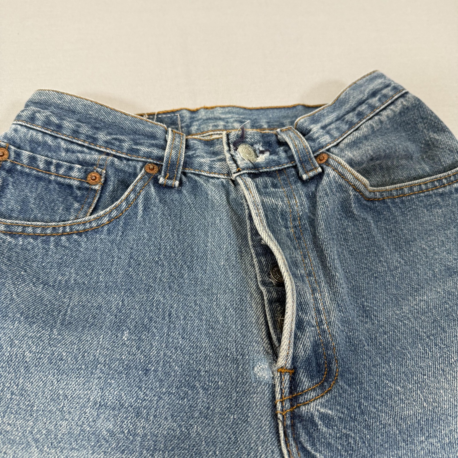 Vintage Levis Jeans Womens 24×30 Blue 501 Straight Fit Denim Pants 80s 90s USA