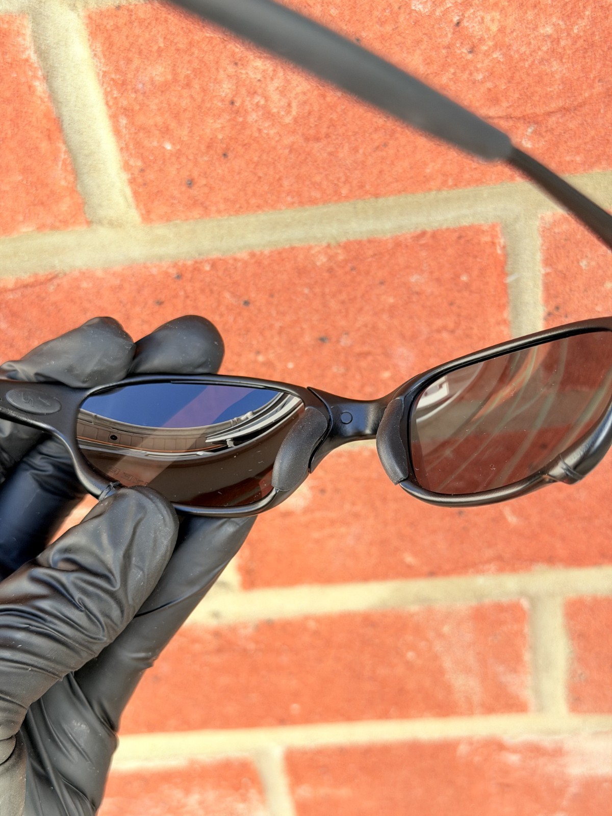 Oakley Juliet Carbon Metal Polarized Sunglasses Black Lenses/Black Frames