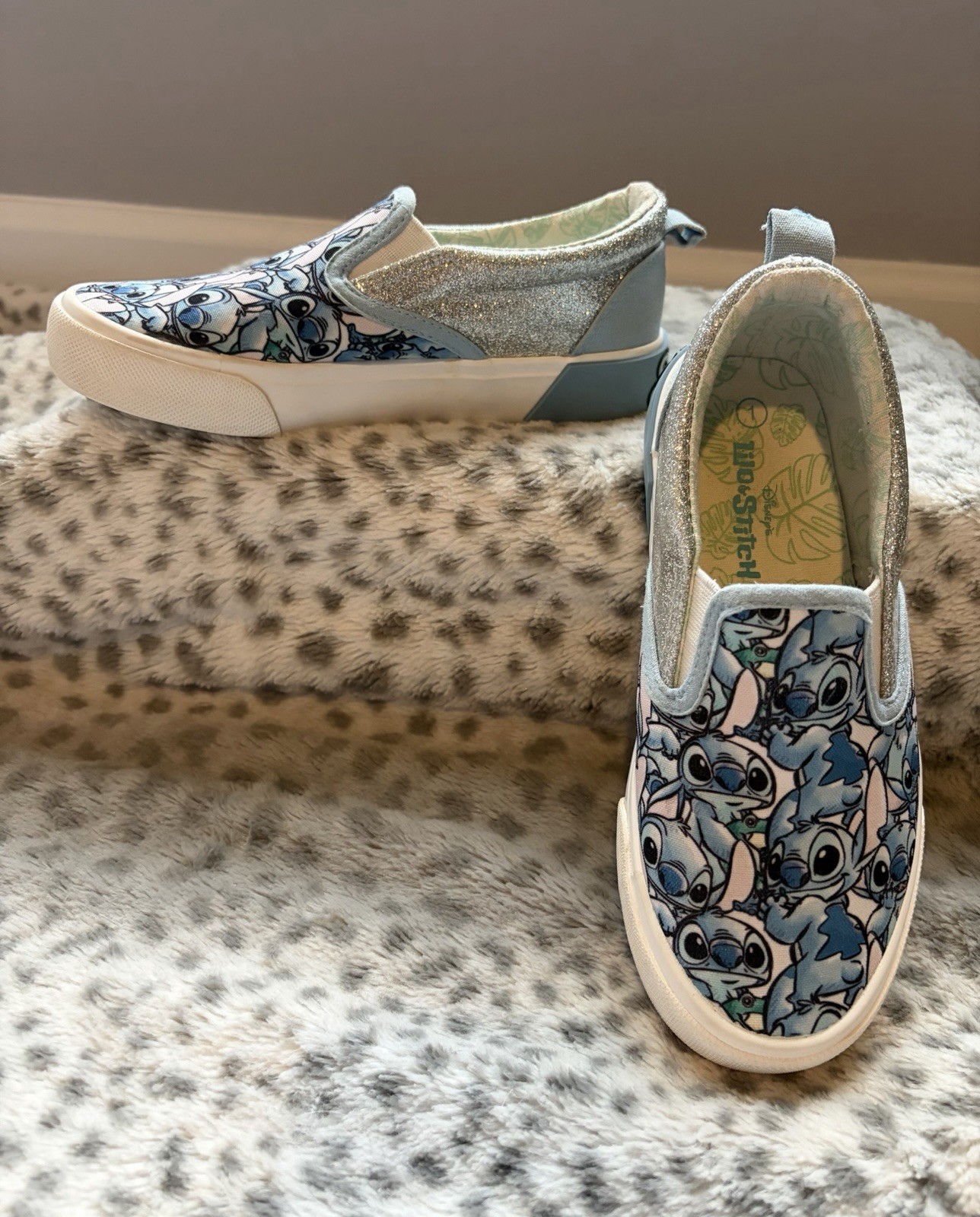Disney GroundUp Lilo & Stitch Girls Slip-On Sneaker Shoes 1 Glitter Canvas Blue