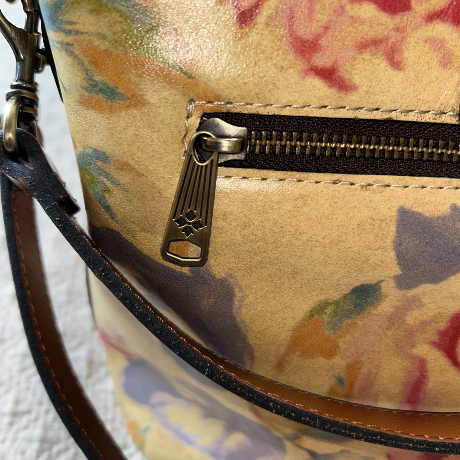Patricia Nash Irving Bucket Crossbody “Victorian Garden” Front Buckle