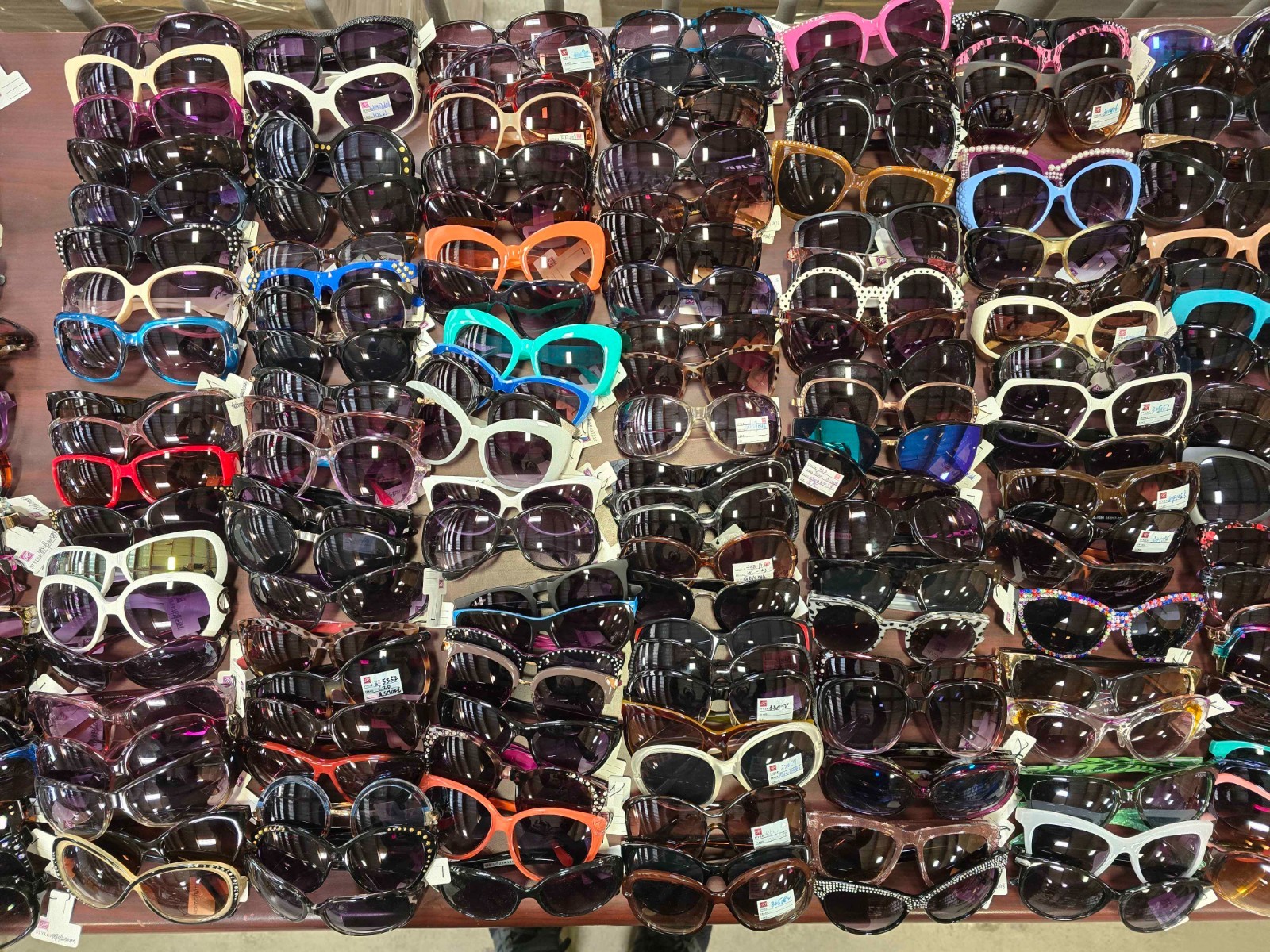 Bulk Lot 100 PCS Womens Sunglasses New Mixed Styles Plastic Metal Wholesale Mix