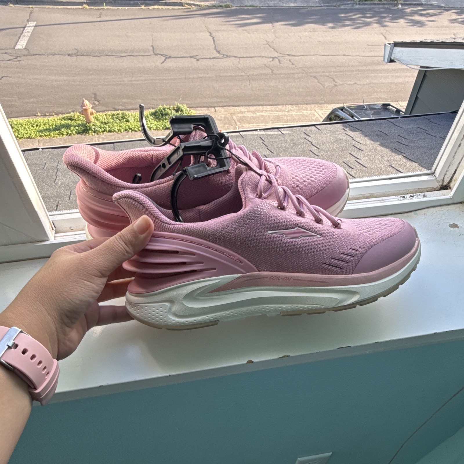 Avia Pink Fabric Low Top Lace Up Lightweight Athletic Sneaker Unisex Adults