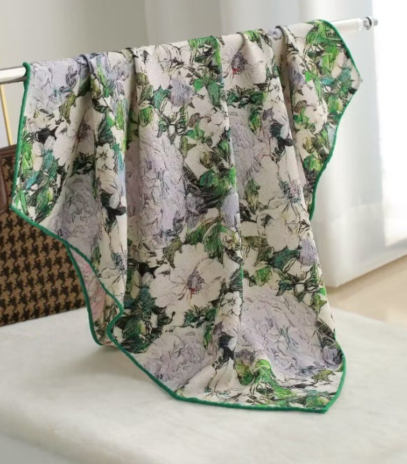 70shmere 30% Silk Green peony Print Bandana Shawl Scarf 26” Ne25chief Wrap