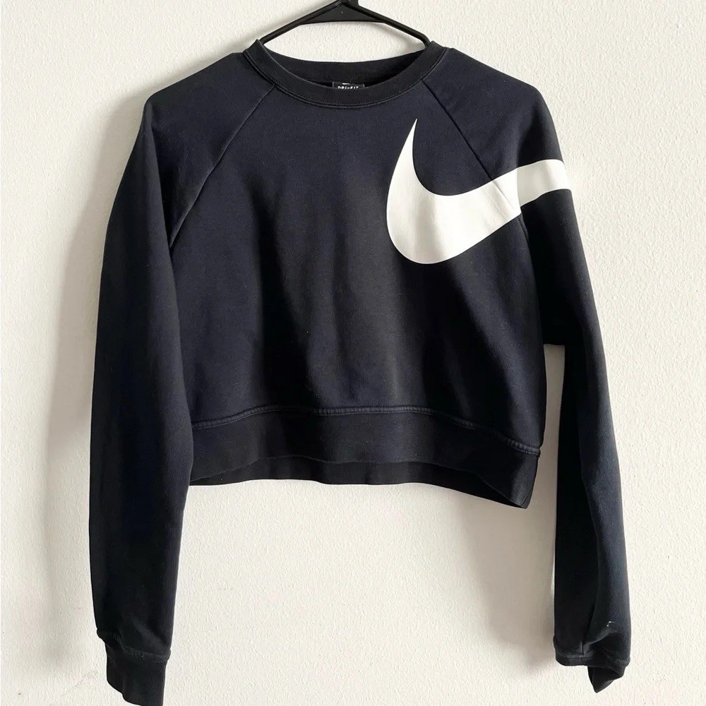 Nike Dri Fit Women’s Cropped Black Sweatshirt Loose Fit, Size L, NWT