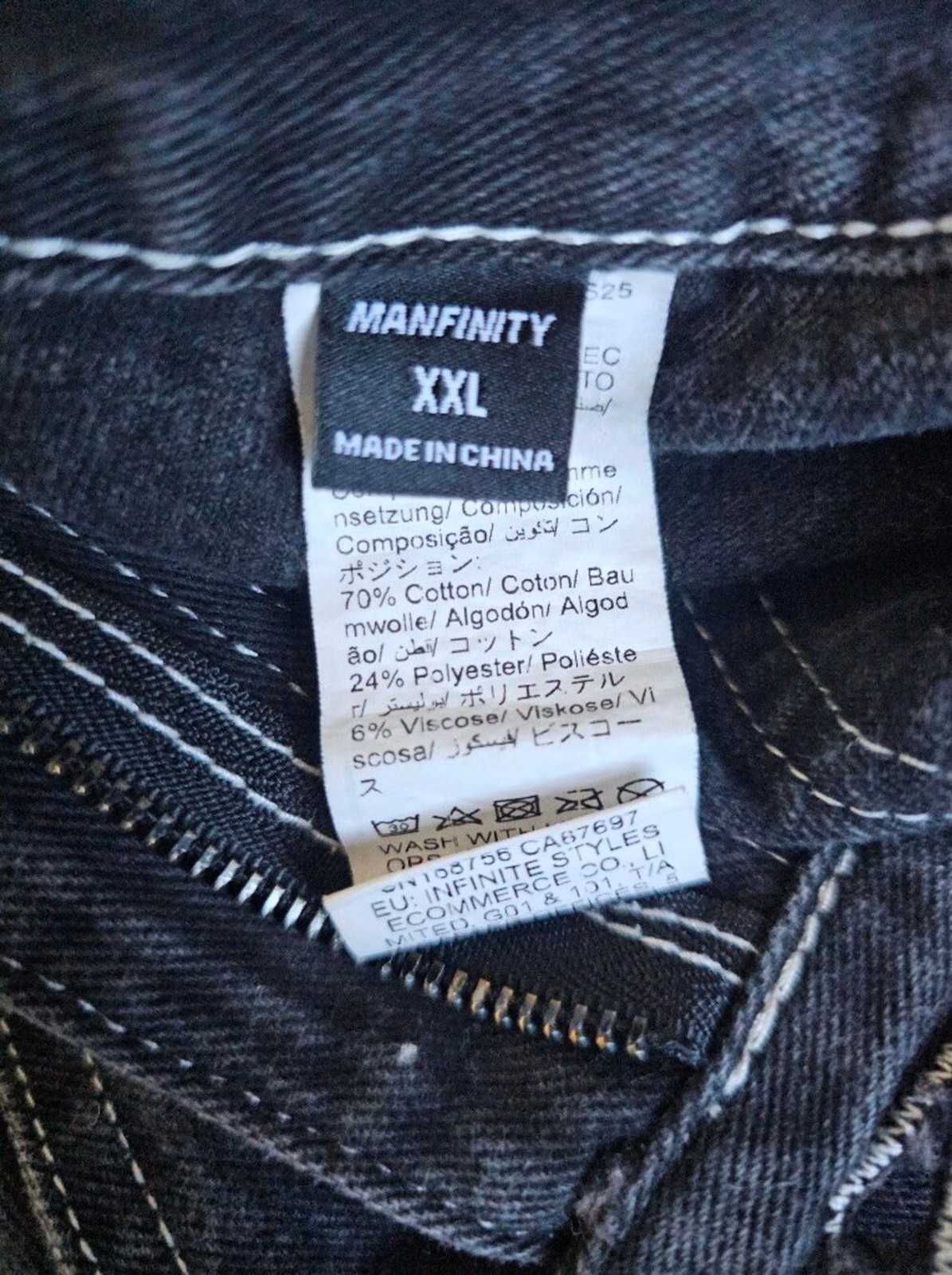 Manfinity Black Contrast Stitch Cargo Jeans XXL