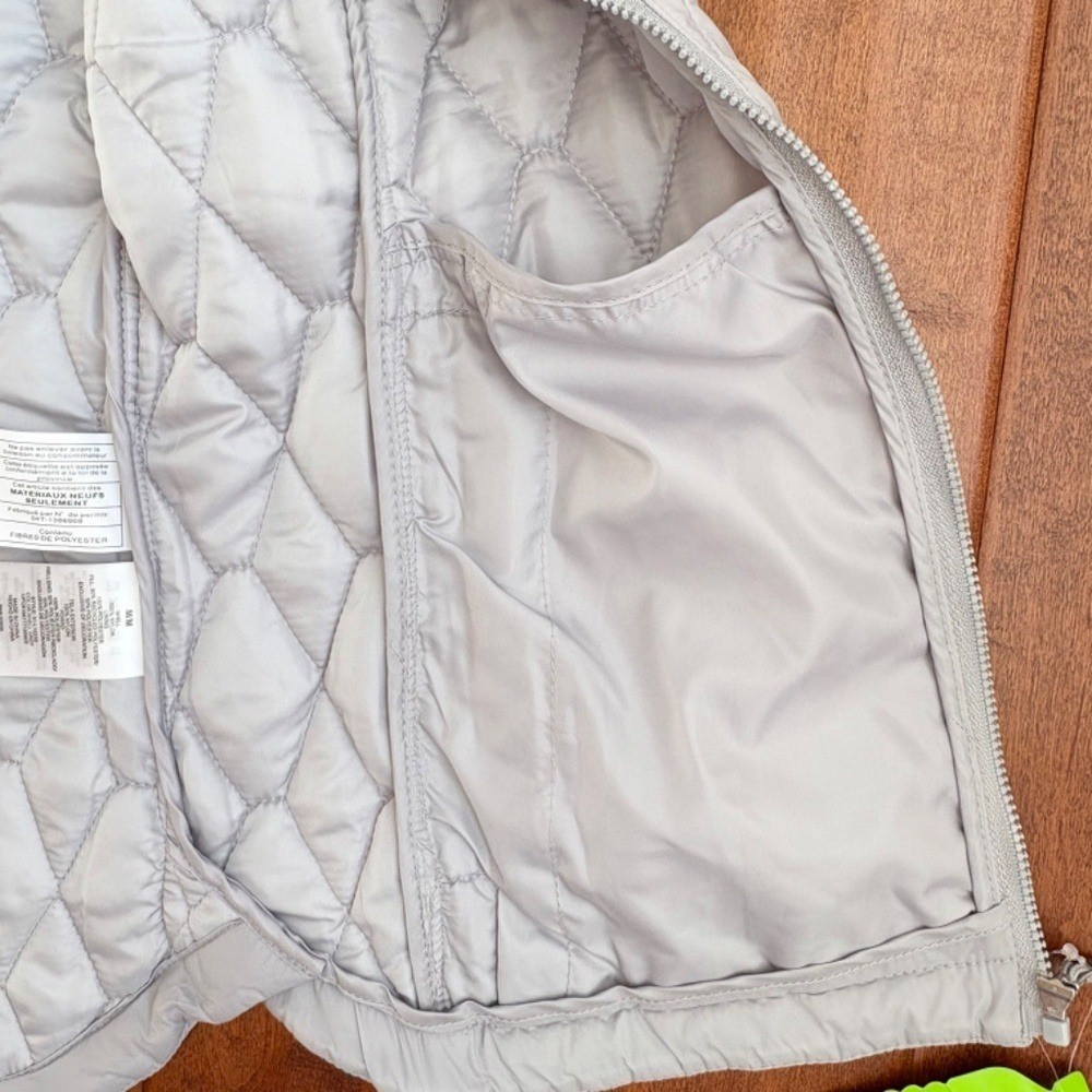NWT Free Country Ladies Quilted Sherpa Vest Size M Gray