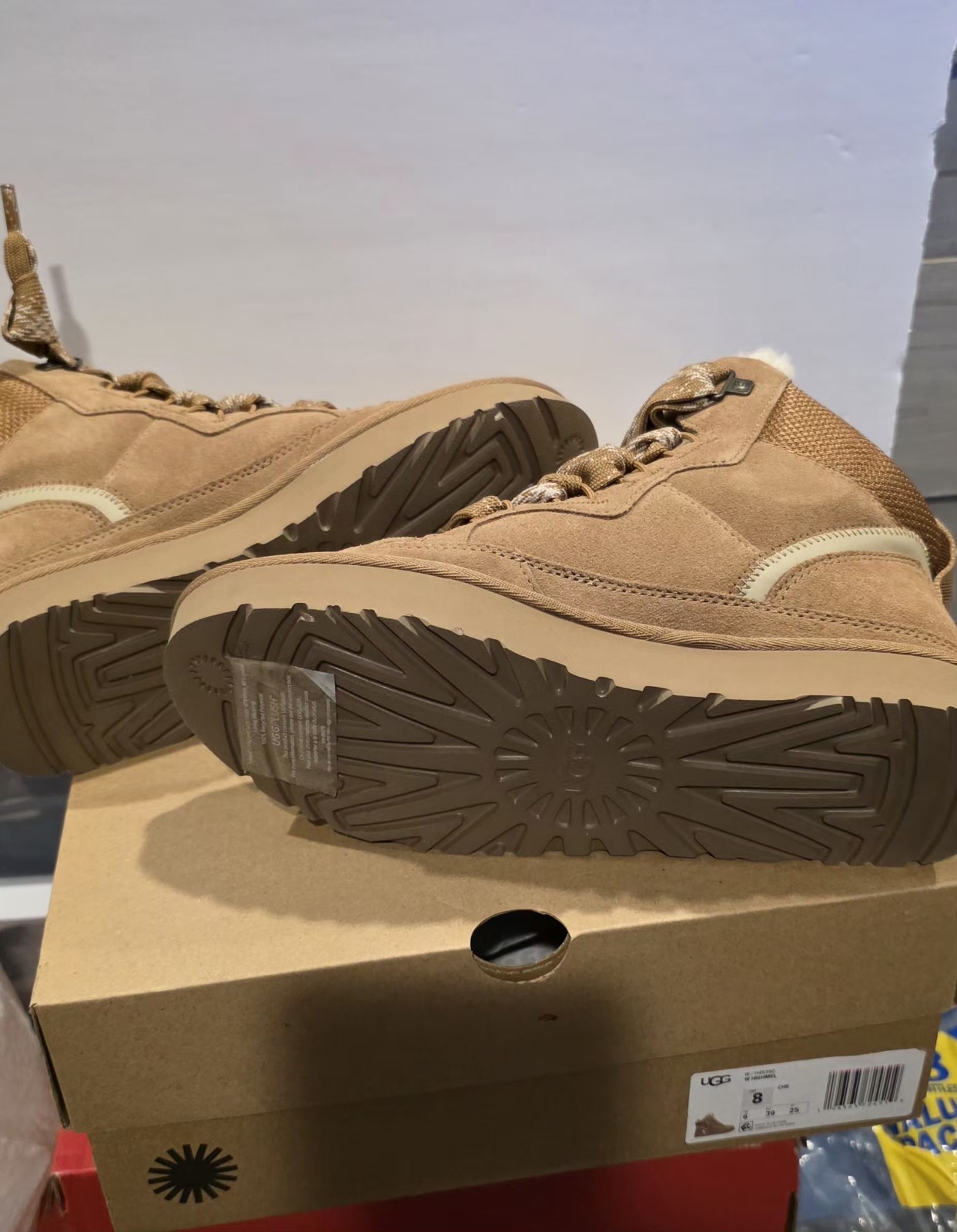 UGG Women Classic Highmel Chestnut Suede Sneakers Lace-Up Boots US 8