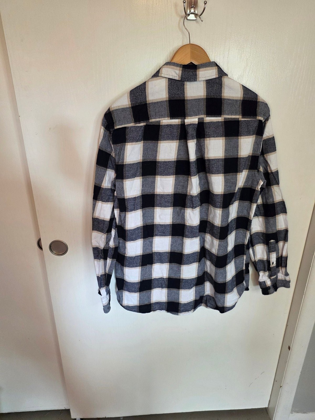 Croft & Barrow Women’s Long Sleeve Button-Up Plaid Flannel Shirt