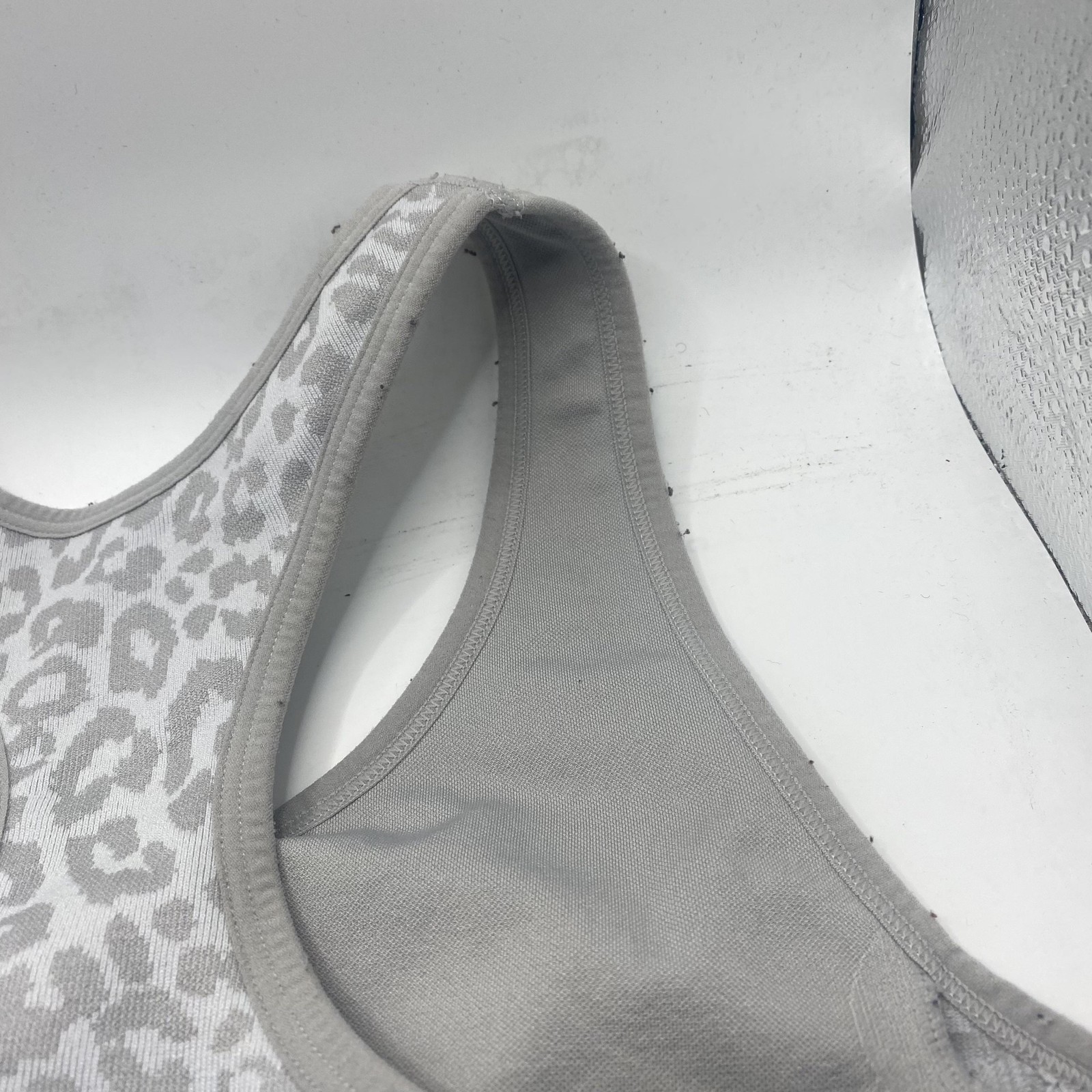Avia Sports Bra Womens XL Gray Leopard Front Zip Racerback Seamless AV18191