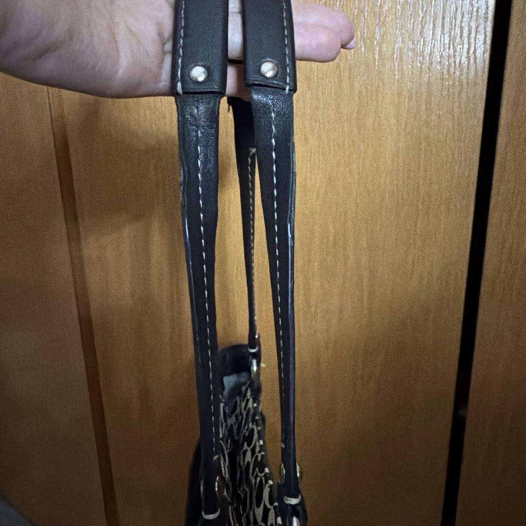 Coach Black/White Signature Tote Zip Closure Double Handles Silver Hardware