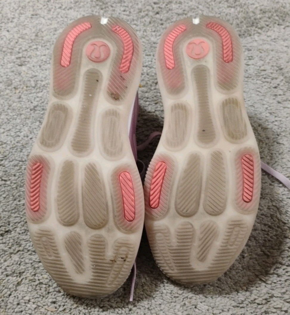 Lululemon Womens Strongfeel Pink Running Shoes Size 8. No Returns Accepted.