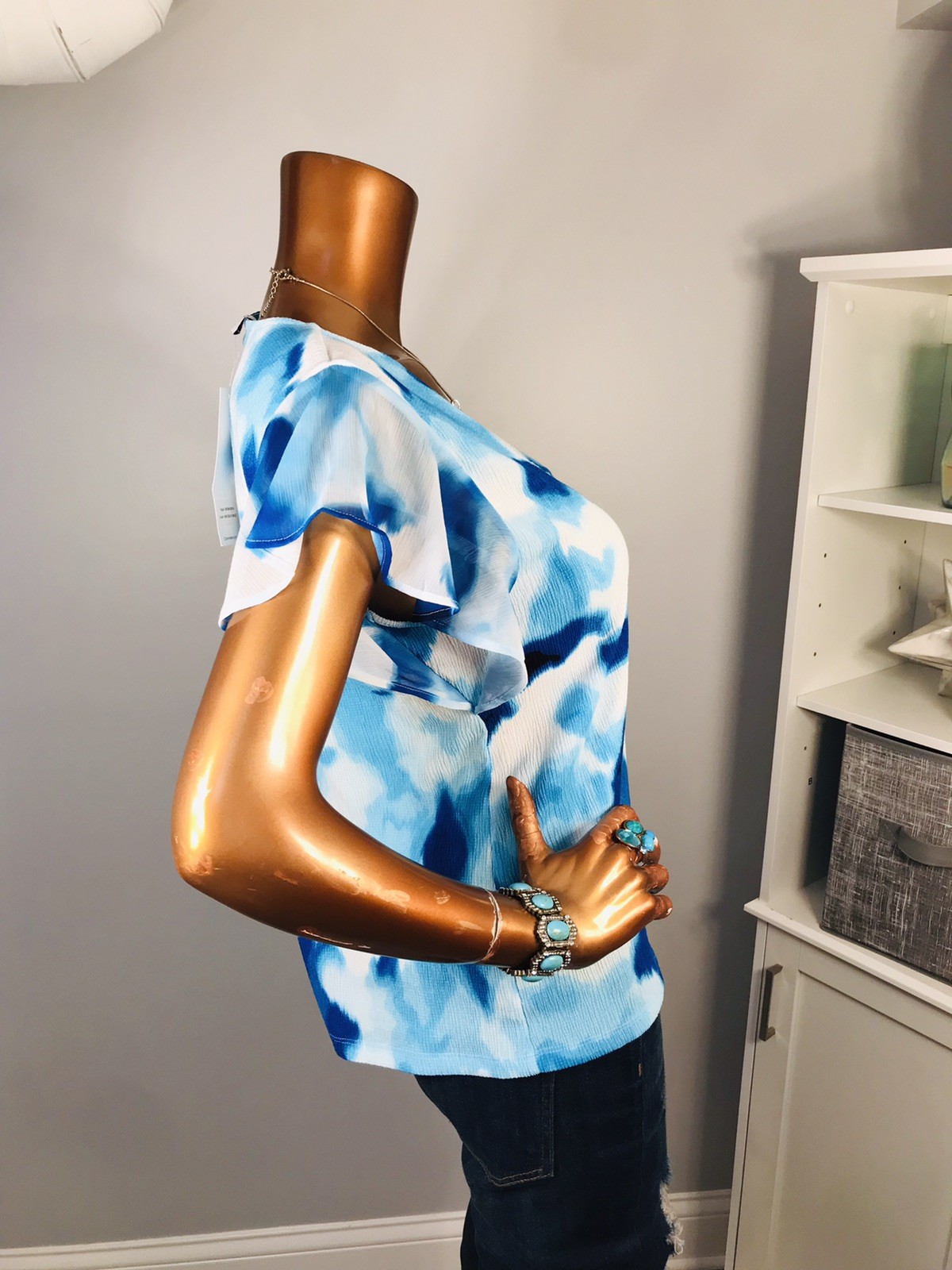 Calvin Klein M Top Stretch NWT Low Cut CK Hem Logo Blouse Blue White Short Slv