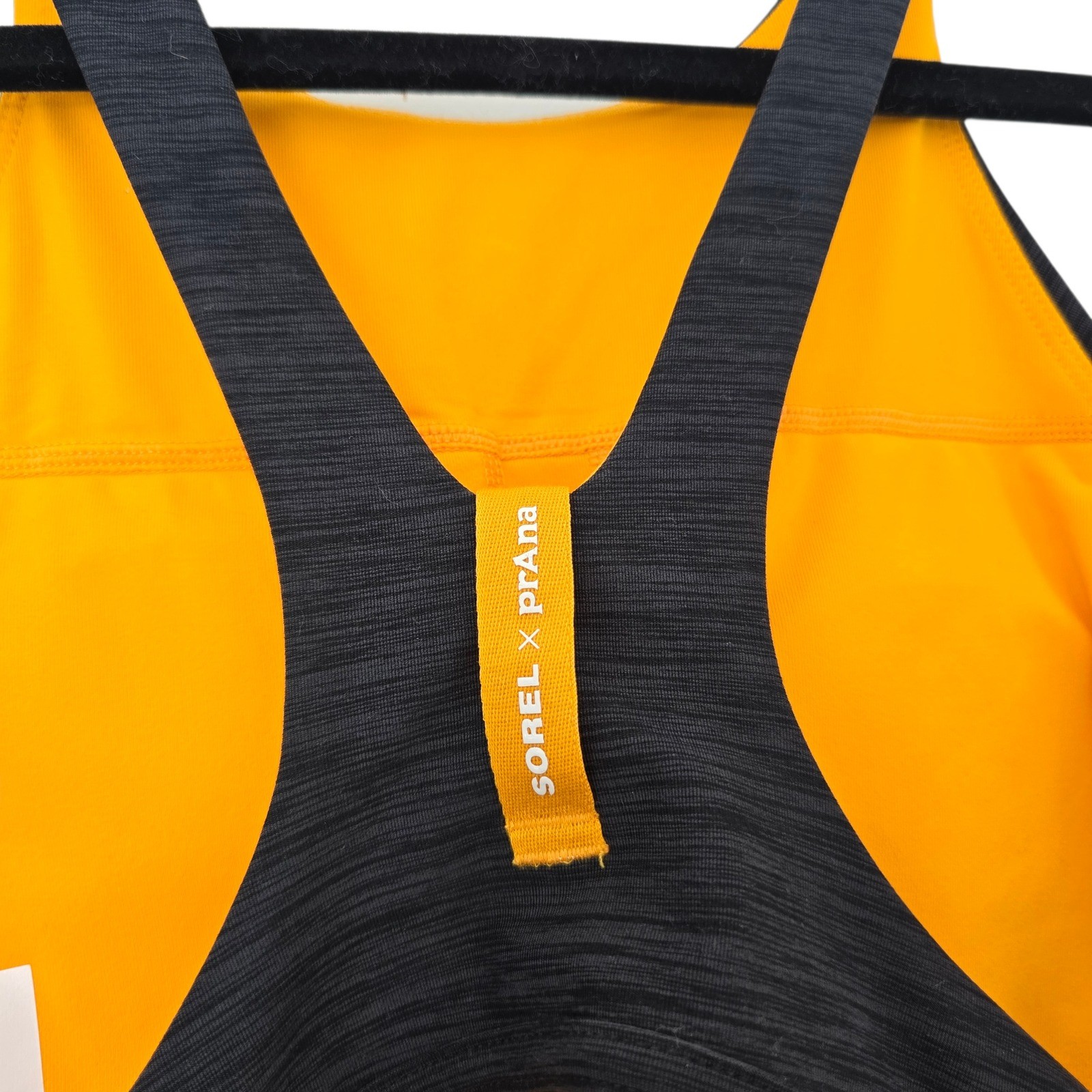 SOREL x prAna Sports Bra Women Medium M Charcoal Grey Orange Excellent High Neck
