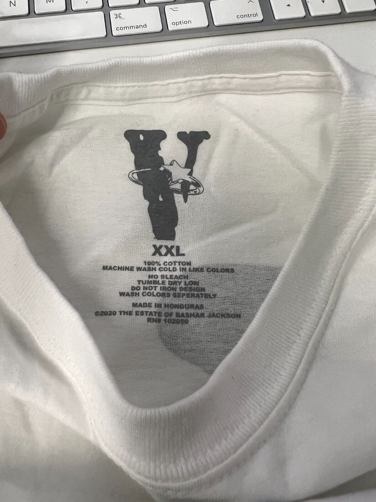 POP SMOKE X VLONE STOP SNITCHING ON THE WOO T SHIRT WITH RED T SHIRT NEW
