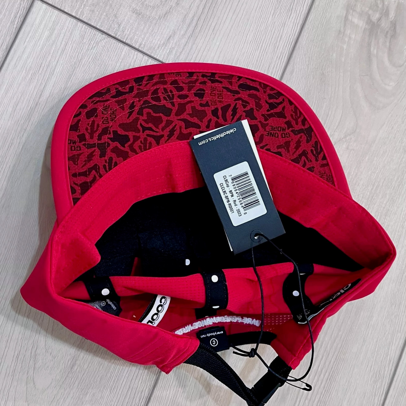 GO ONE MORE Running Hat NWT Ciele Limited