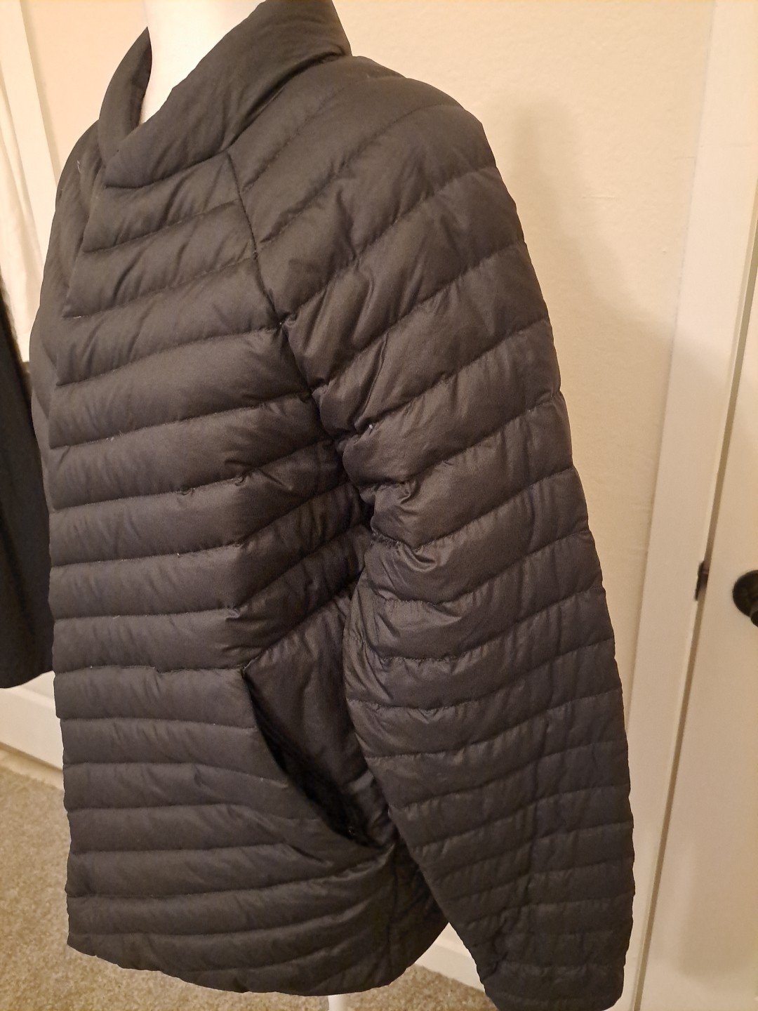 Lululemon Mens Snap Down Jacket Onyx Sz L EUC Returns Accepted