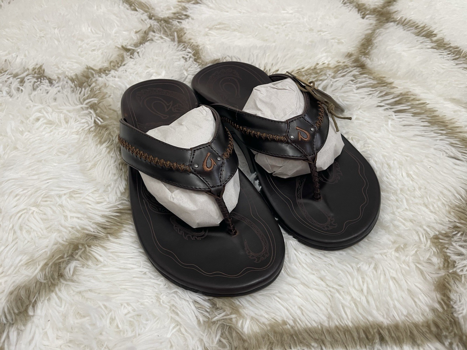 🧡*NIB* OluKai Men’s Size 10 Mea Ola Leather Beach Outdoor Sandals -Dark Java 🧡