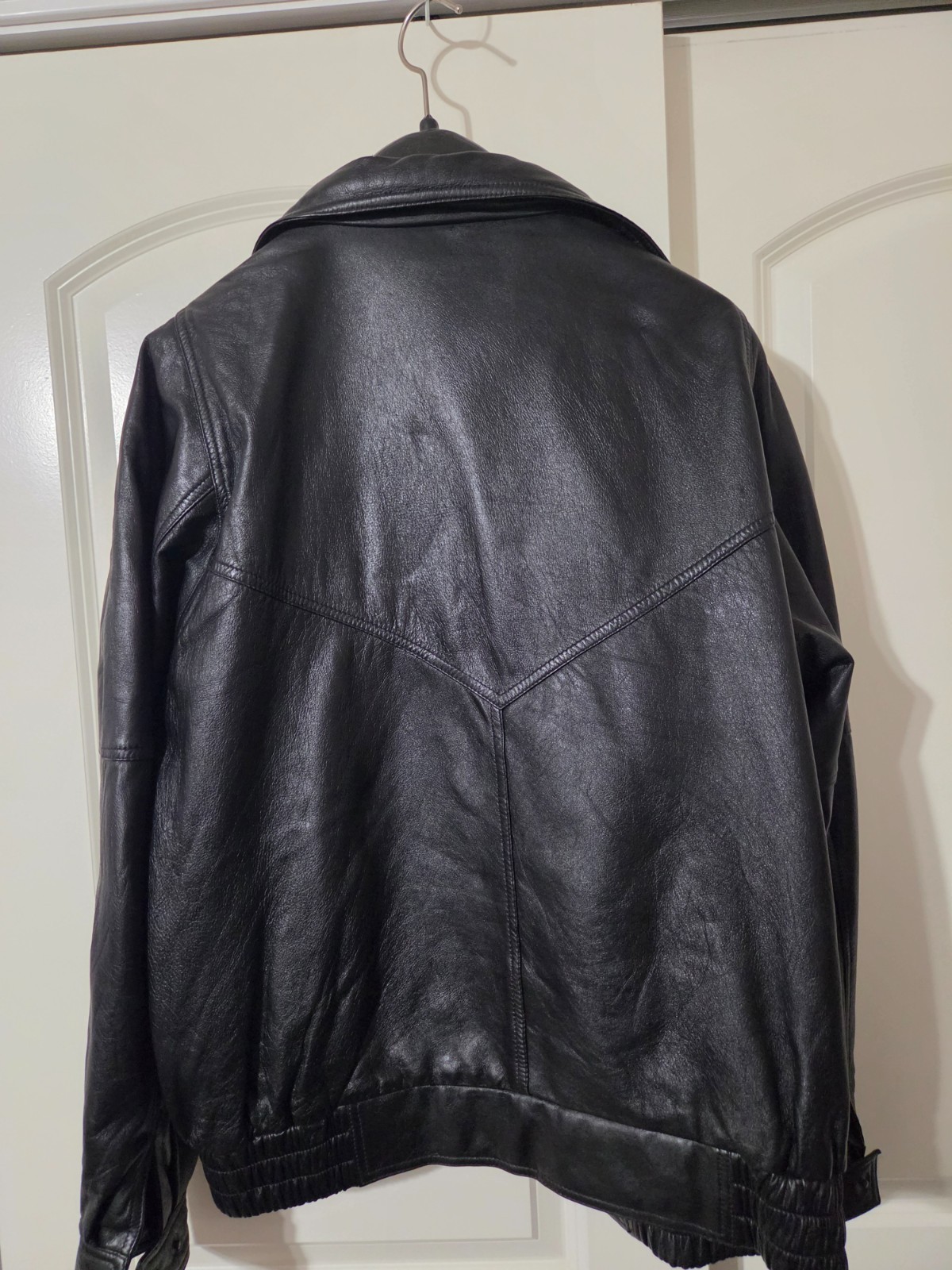 Burks Bay Black Jacket Men L Genuine Leather (lamb) Excellent Condition.