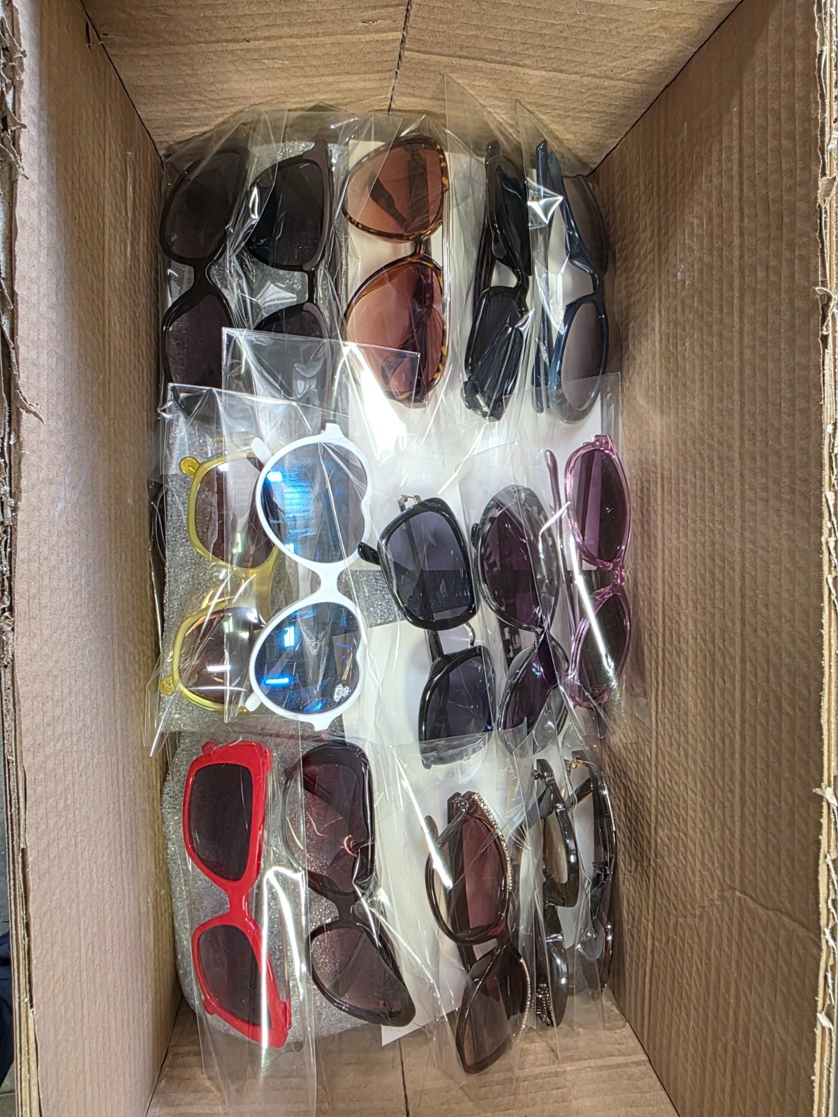 Bulk Lot 100 PCS Womens Sunglasses New Mixed Styles Plastic Metal Wholesale Mix