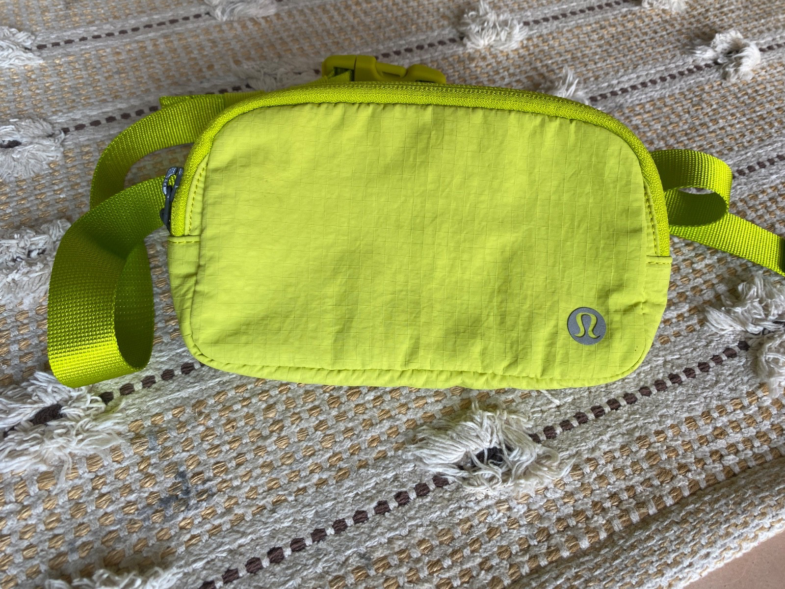 Lululemon Everywhere Belt Bag Neon Yellow Lime Green Waist Packs