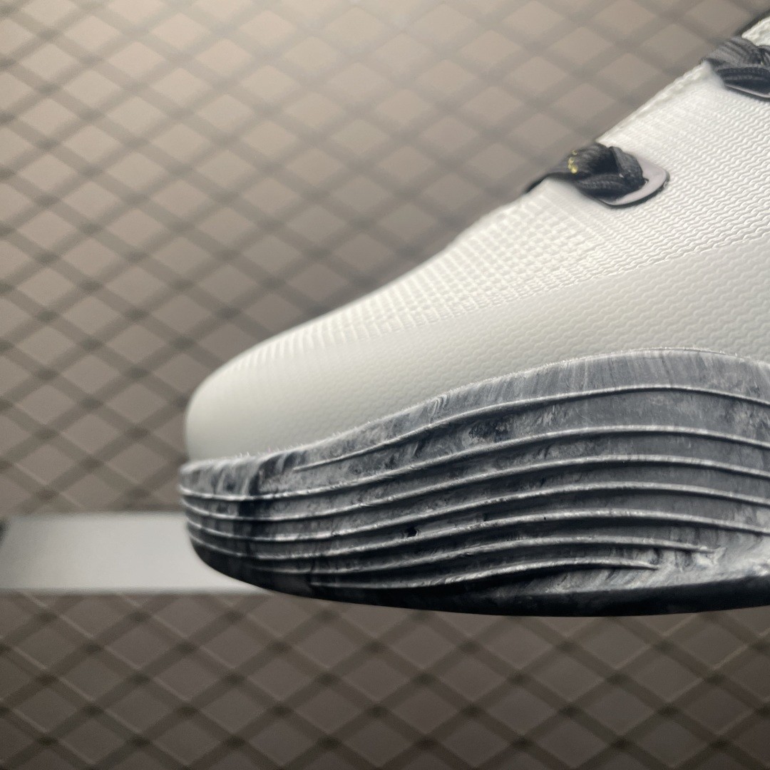 Kobe 9 EM Low Protro Mambacita FZ7333-002