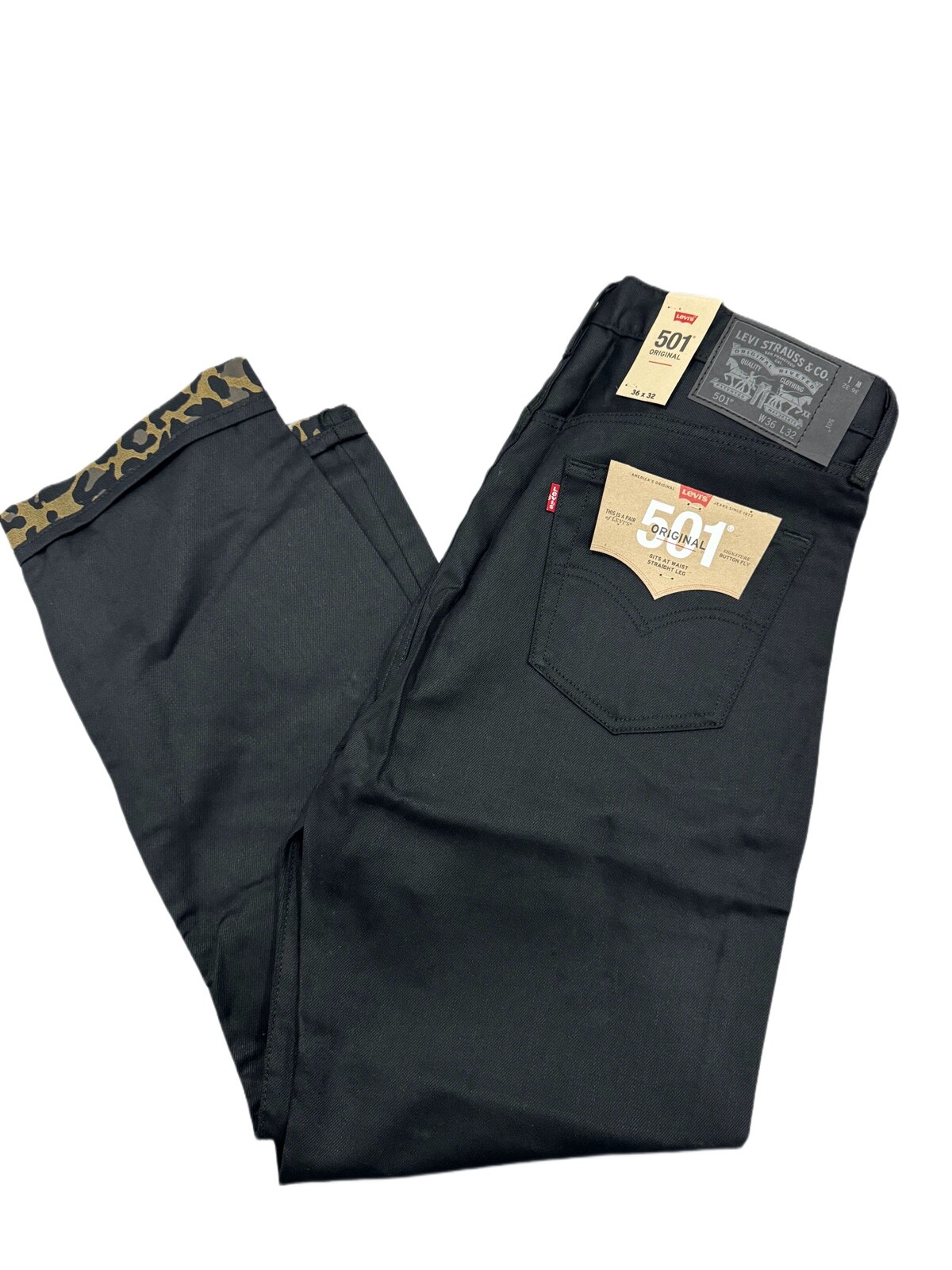 Levi’s Men’s 501 Original Fit Leopard Print Men’s Jeans 005012886