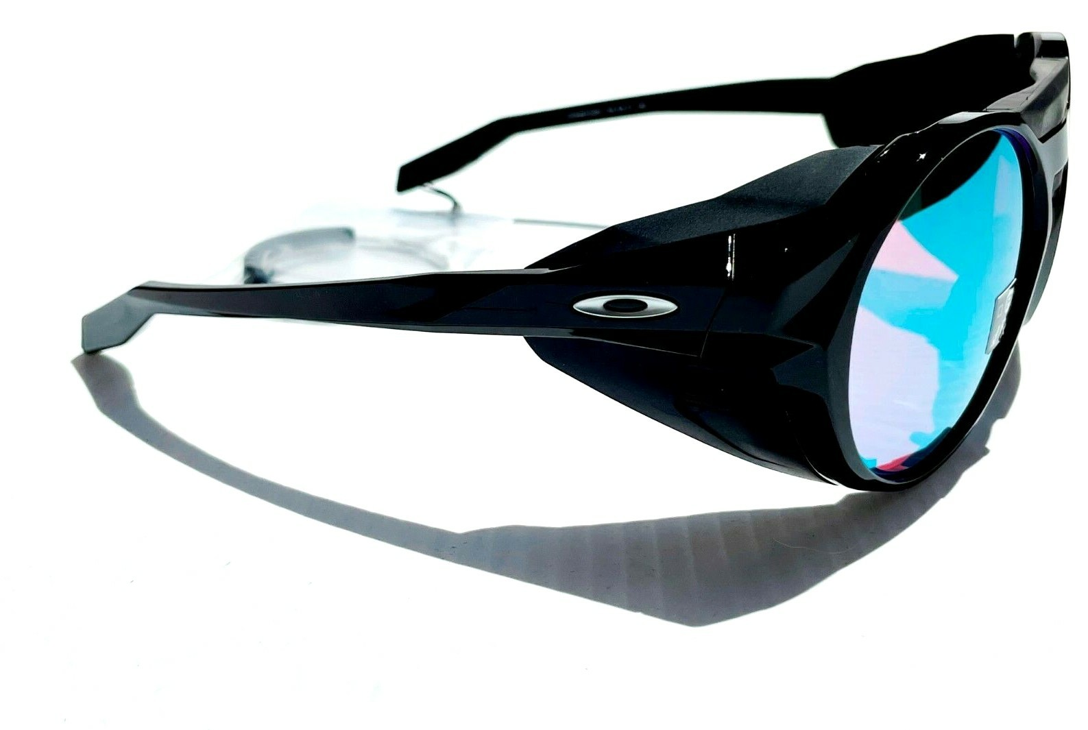 NEW Oakley CLIFDEN Polished Black Round PRIZM Snow Sapphire Sunglass 9440-02