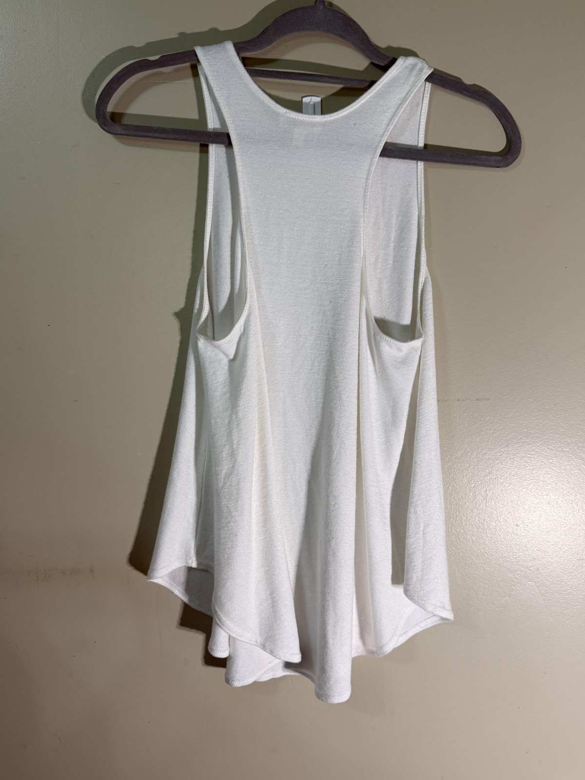 Wilfred Free Aritzia White Racerback Flowy Tank Top Large