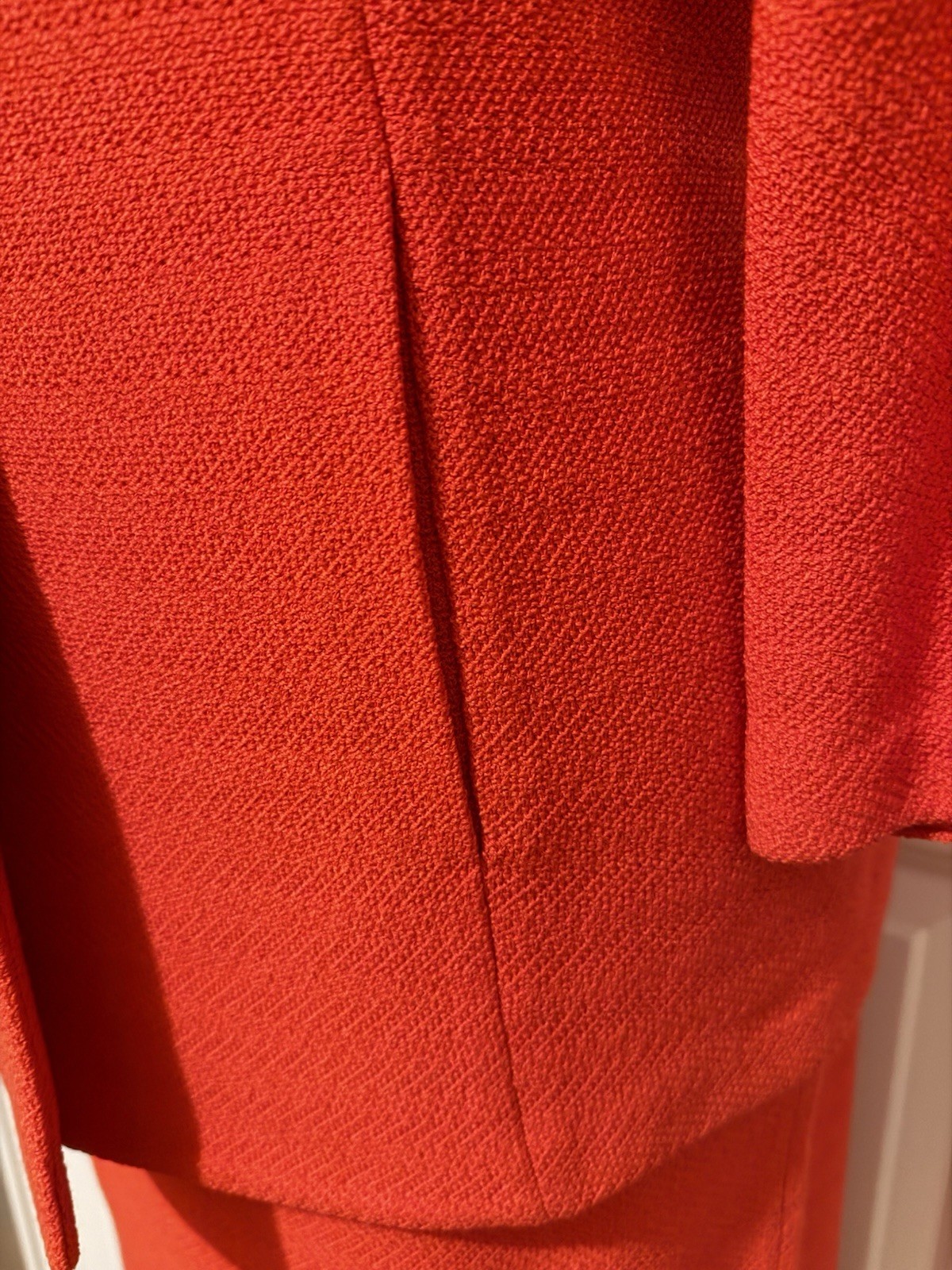 St. John Collection Women’s 2pc Knit Skirt Suit Red / Orange sz-12