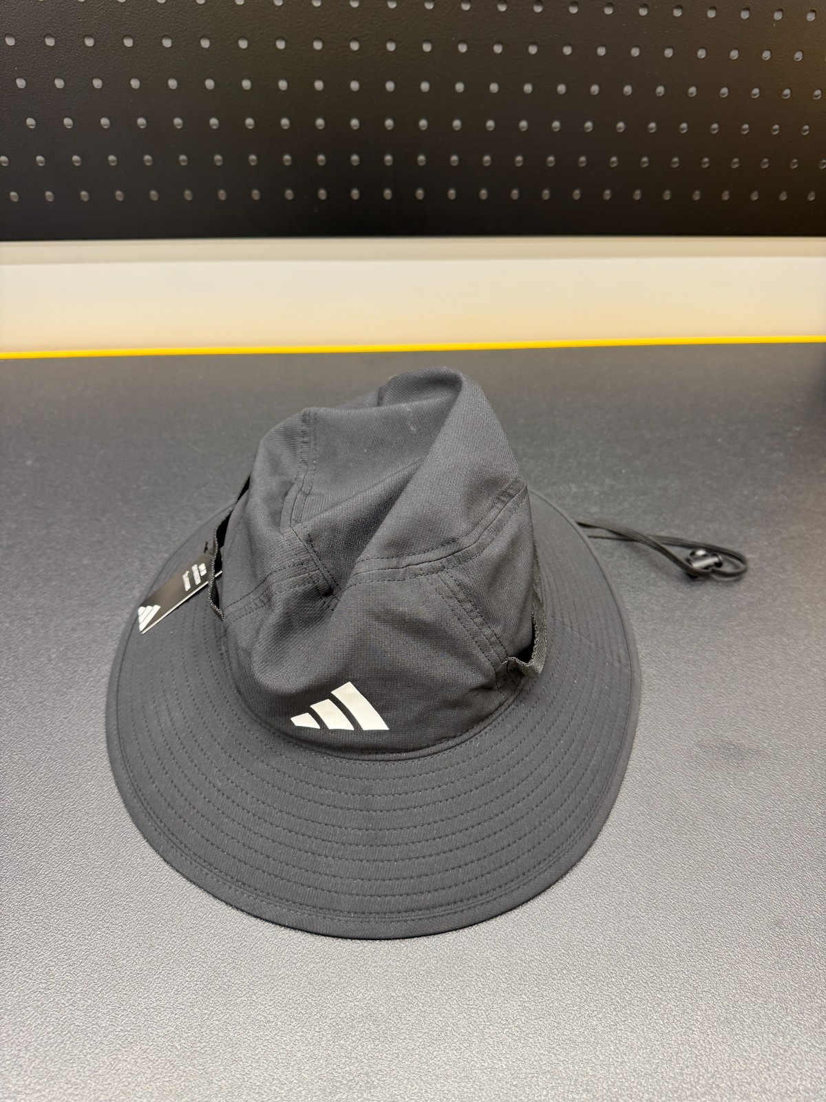Adidas Unisex Victory Bucket Hat UPF 50+ Moisture-Wicking Adjustable Drawstring